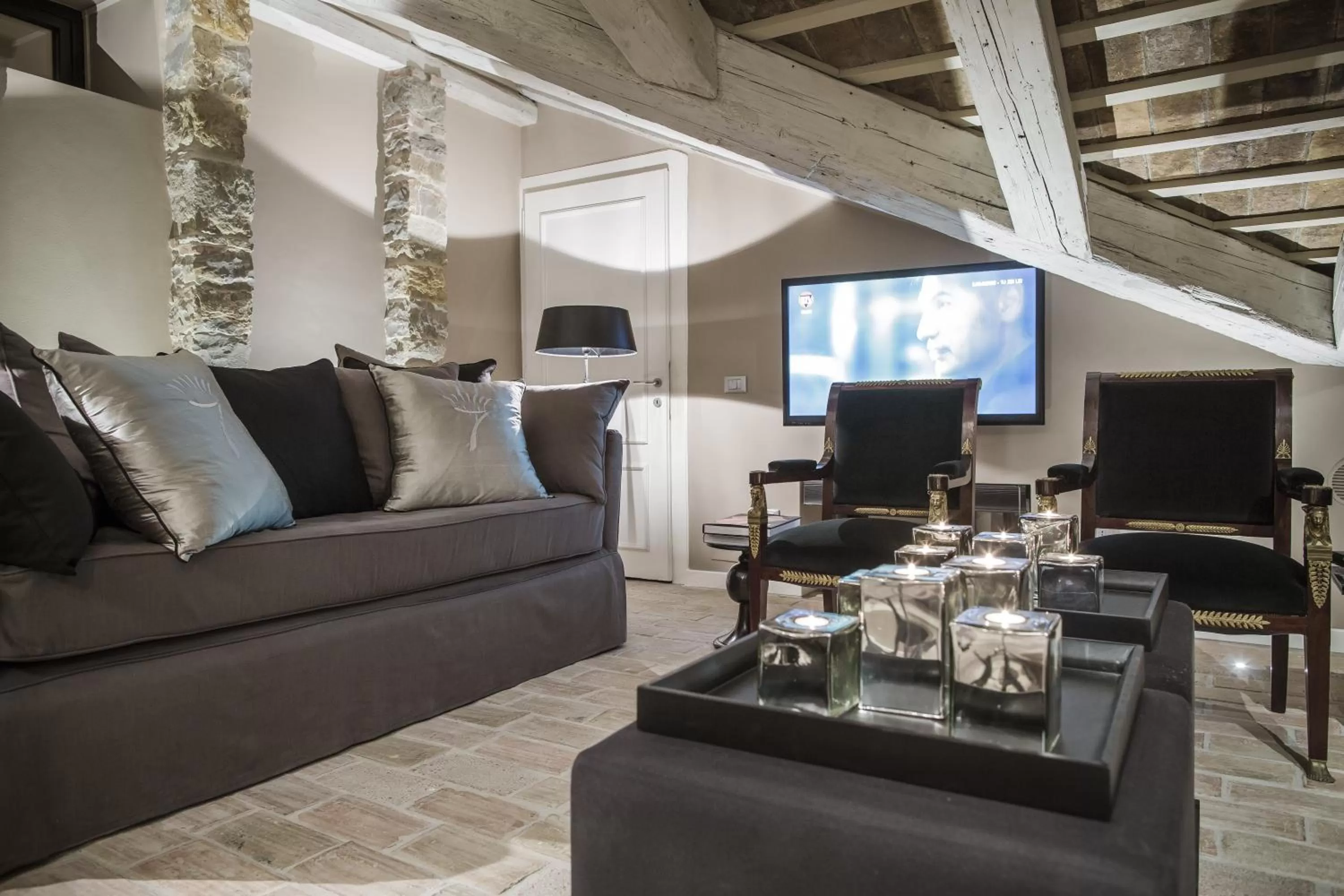 Living room in Seven Historical Suites