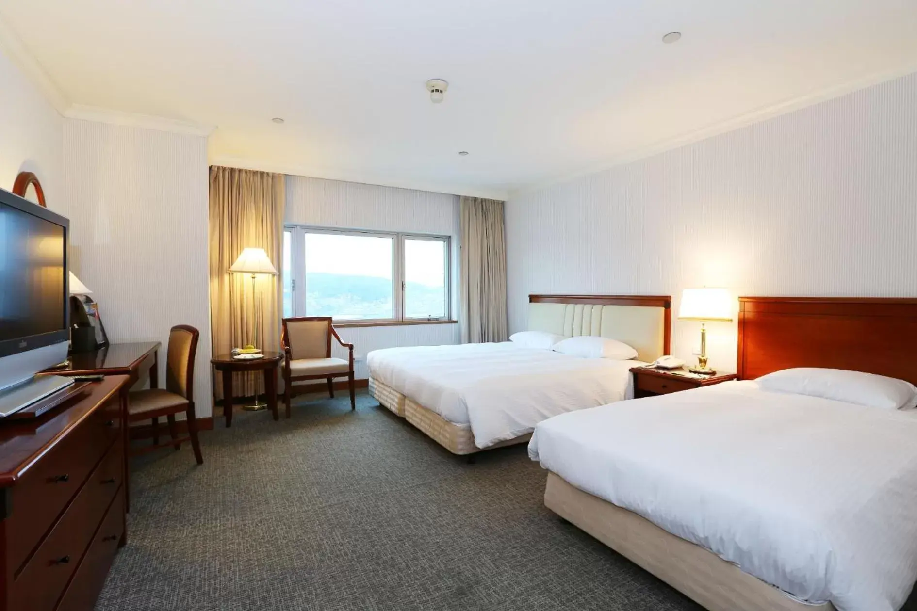 Double Room with City View in Evergreen Laurel Hotel - Keelung Double Room with City View in Evergreen Laurel Hotel - Keelung