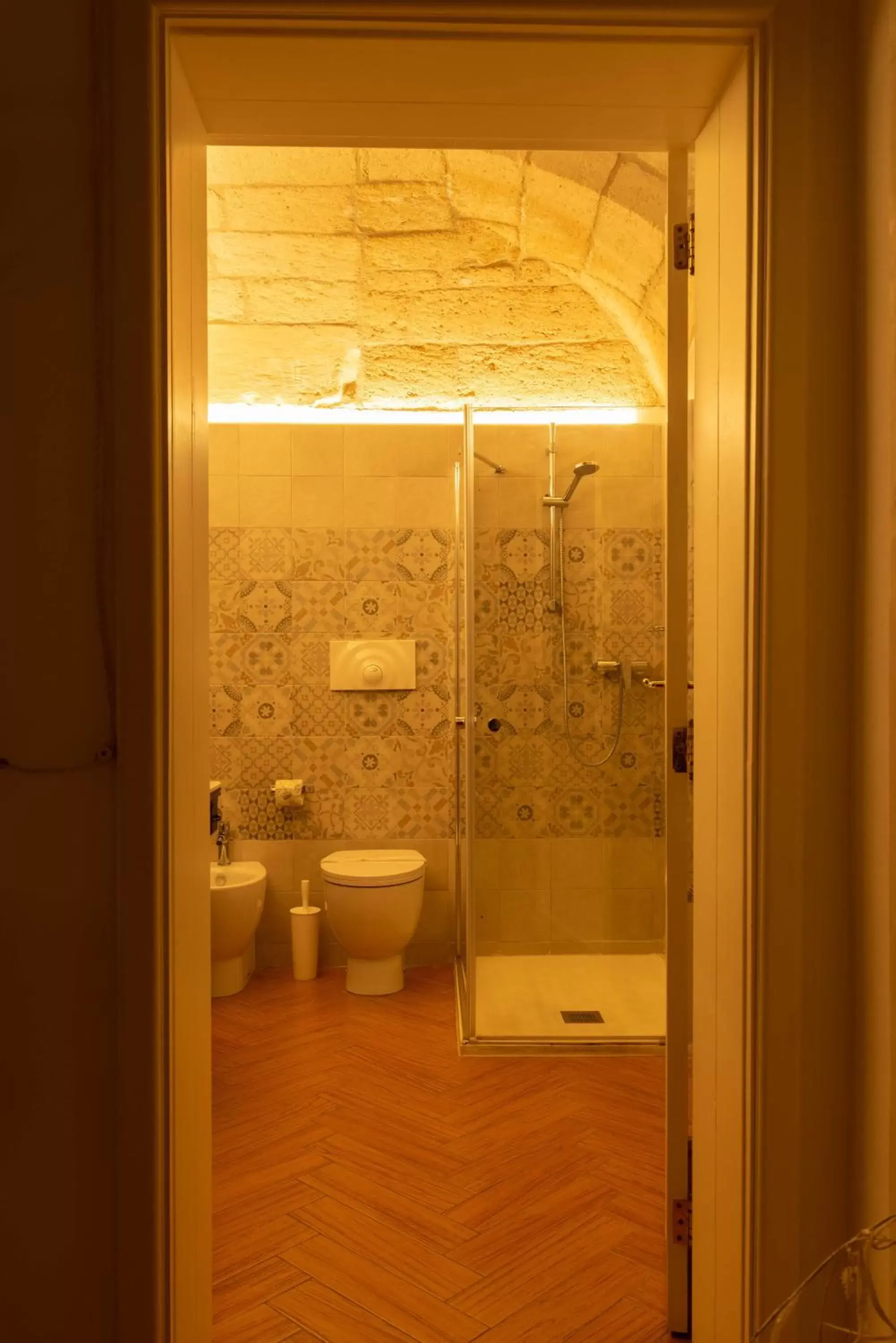 Bathroom in Cadelli Luxury Suite & Apartments