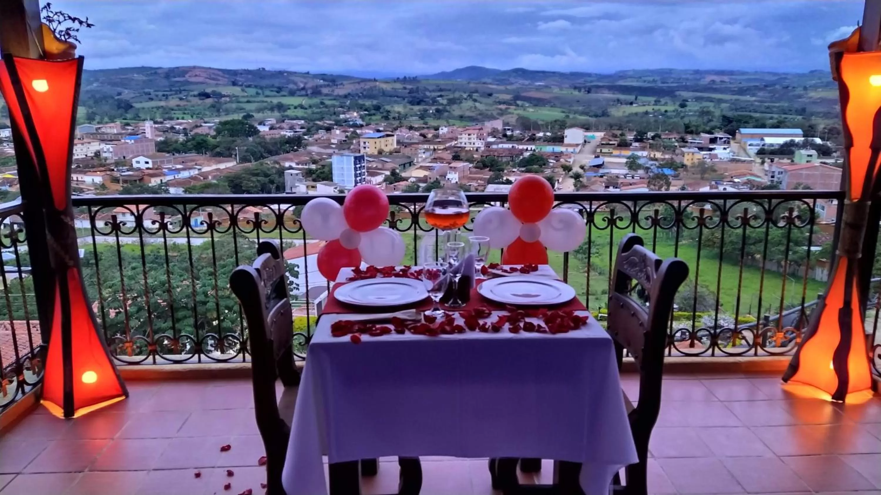 Restaurant/places to eat in Hotel Las Rocas Resort Villanueva