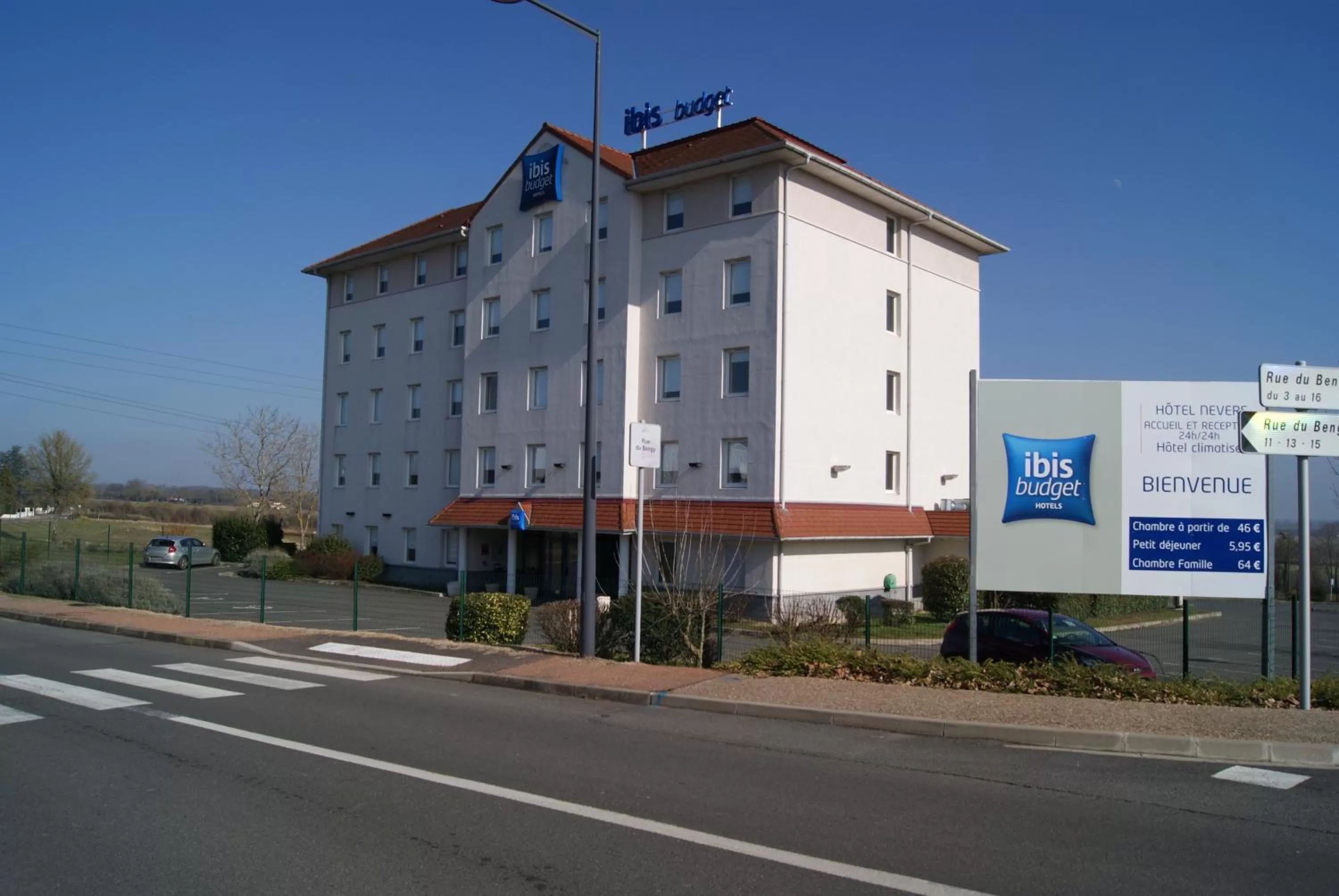 Facade/entrance in ibis budget Nevers Varennes Vauzelles
