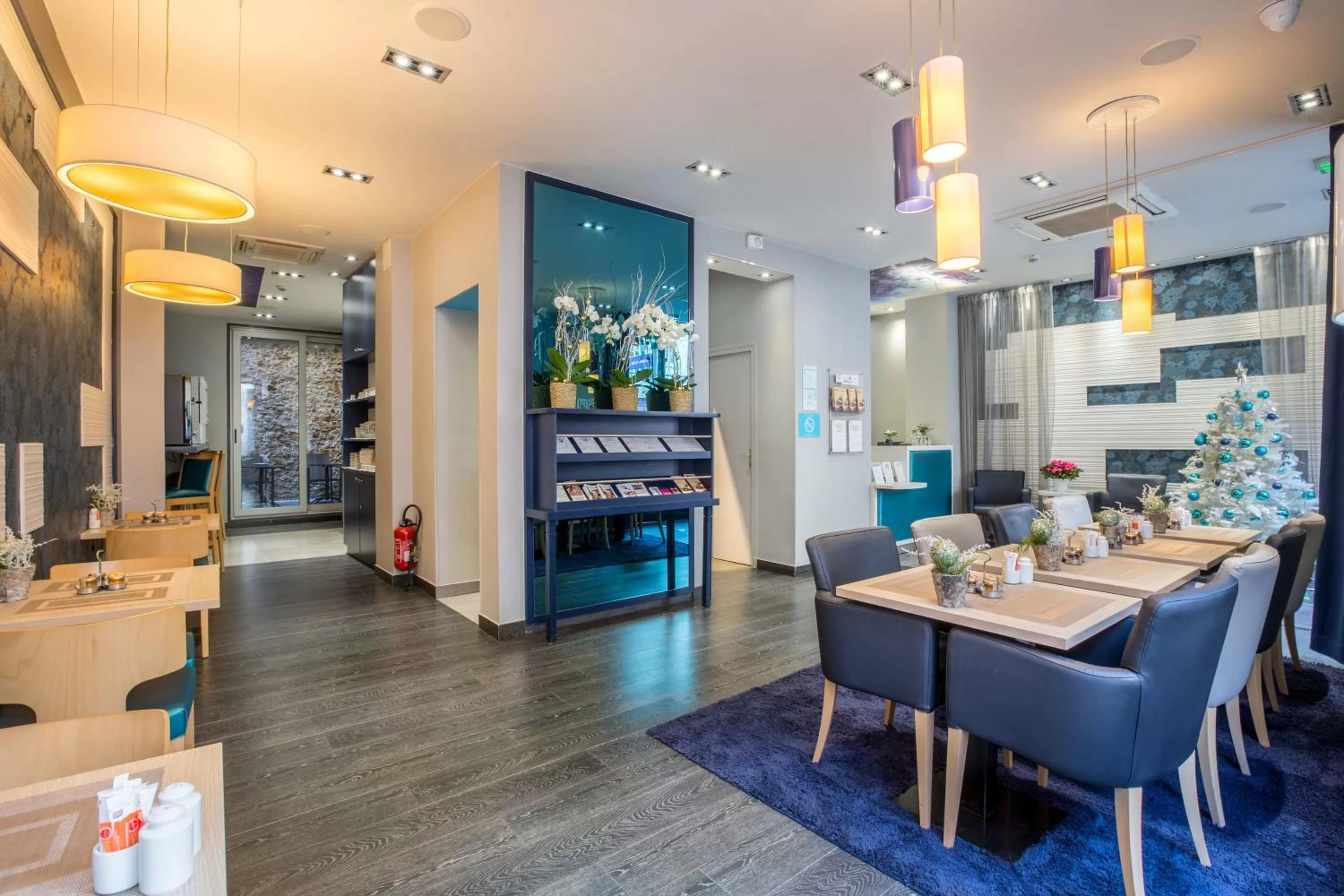 Living room in Prince Albert Montmartre