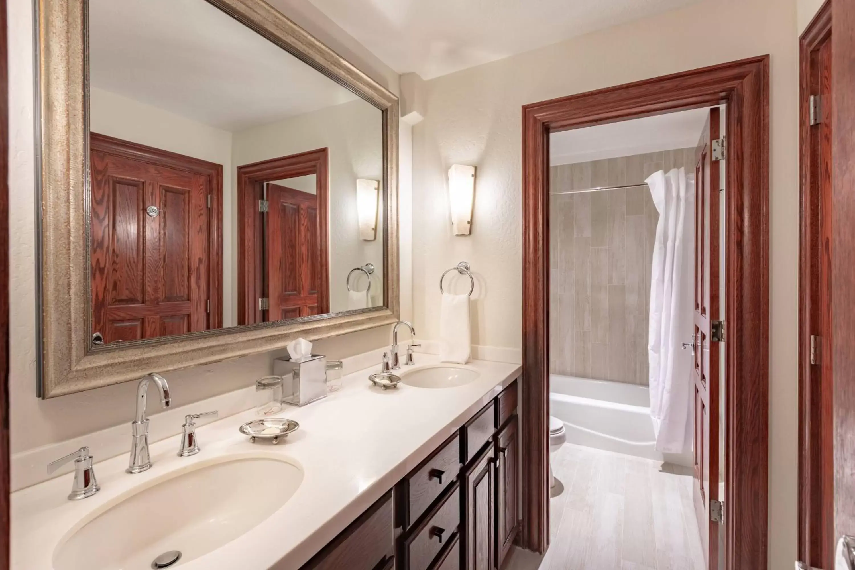 Bathroom in Beaver Creek Lodge, Autograph Collection