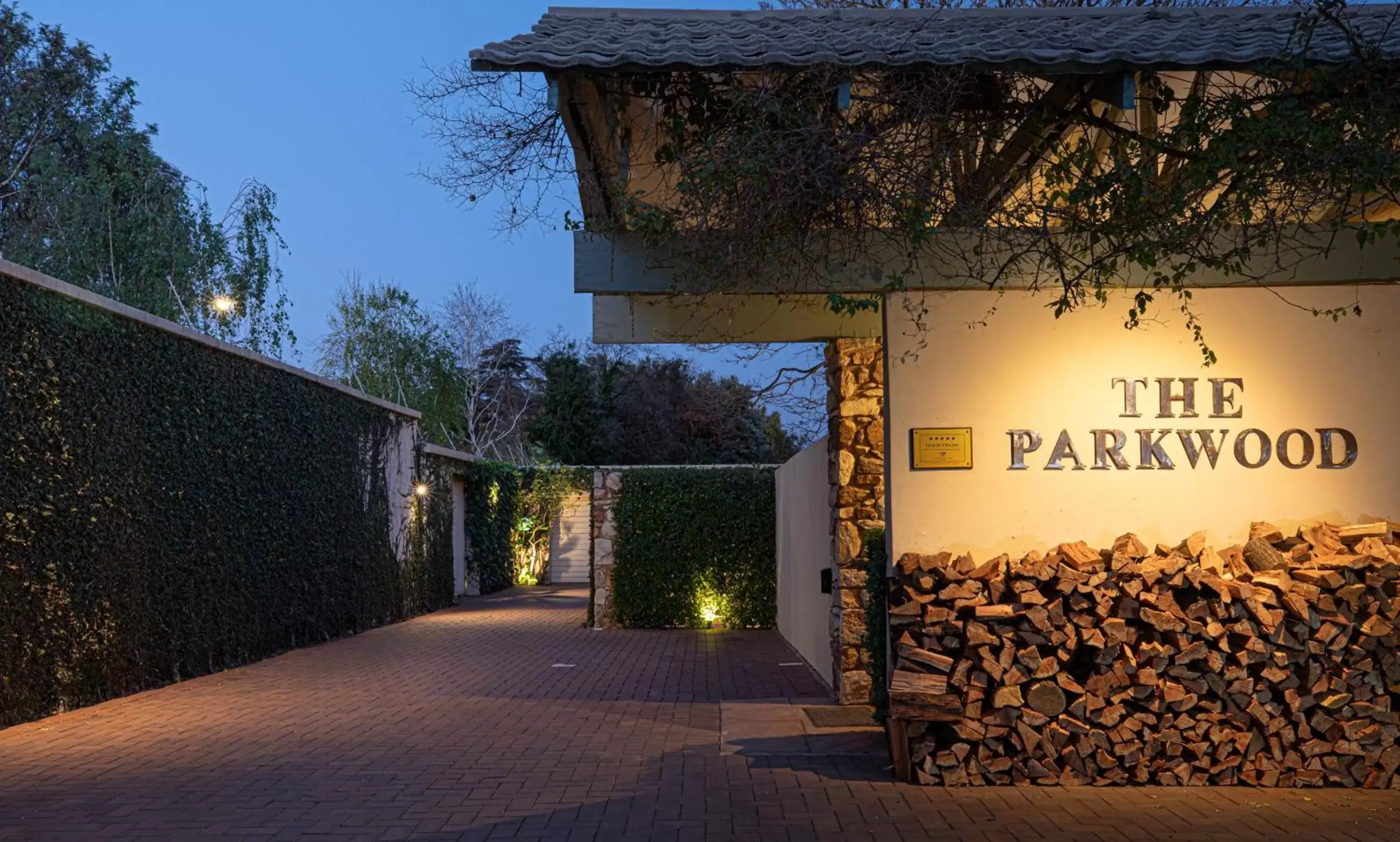 Facade/entrance, Property Building in Parkwood Boutique Hotel