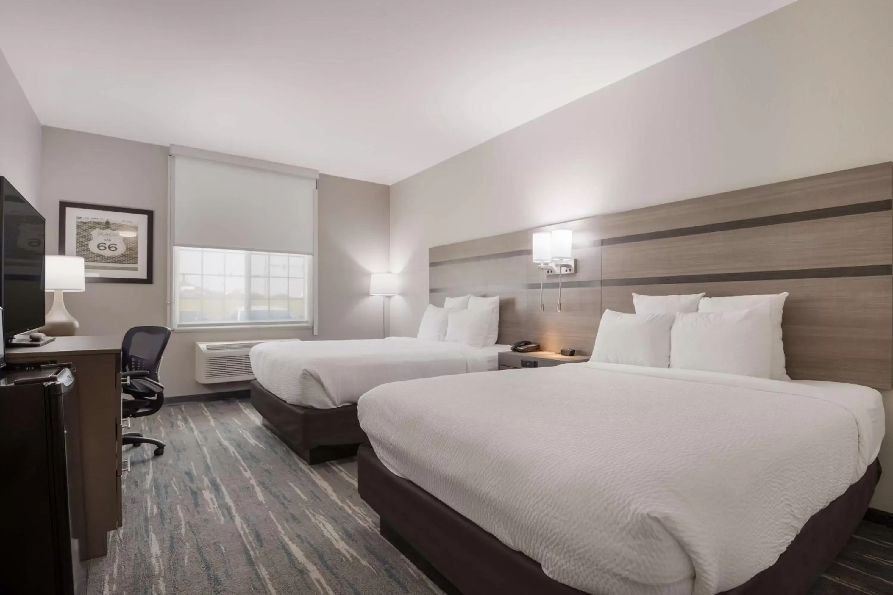 Bedroom, Bed in Best Western NSU Inn Bedroom, Bed in Best Western NSU Inn