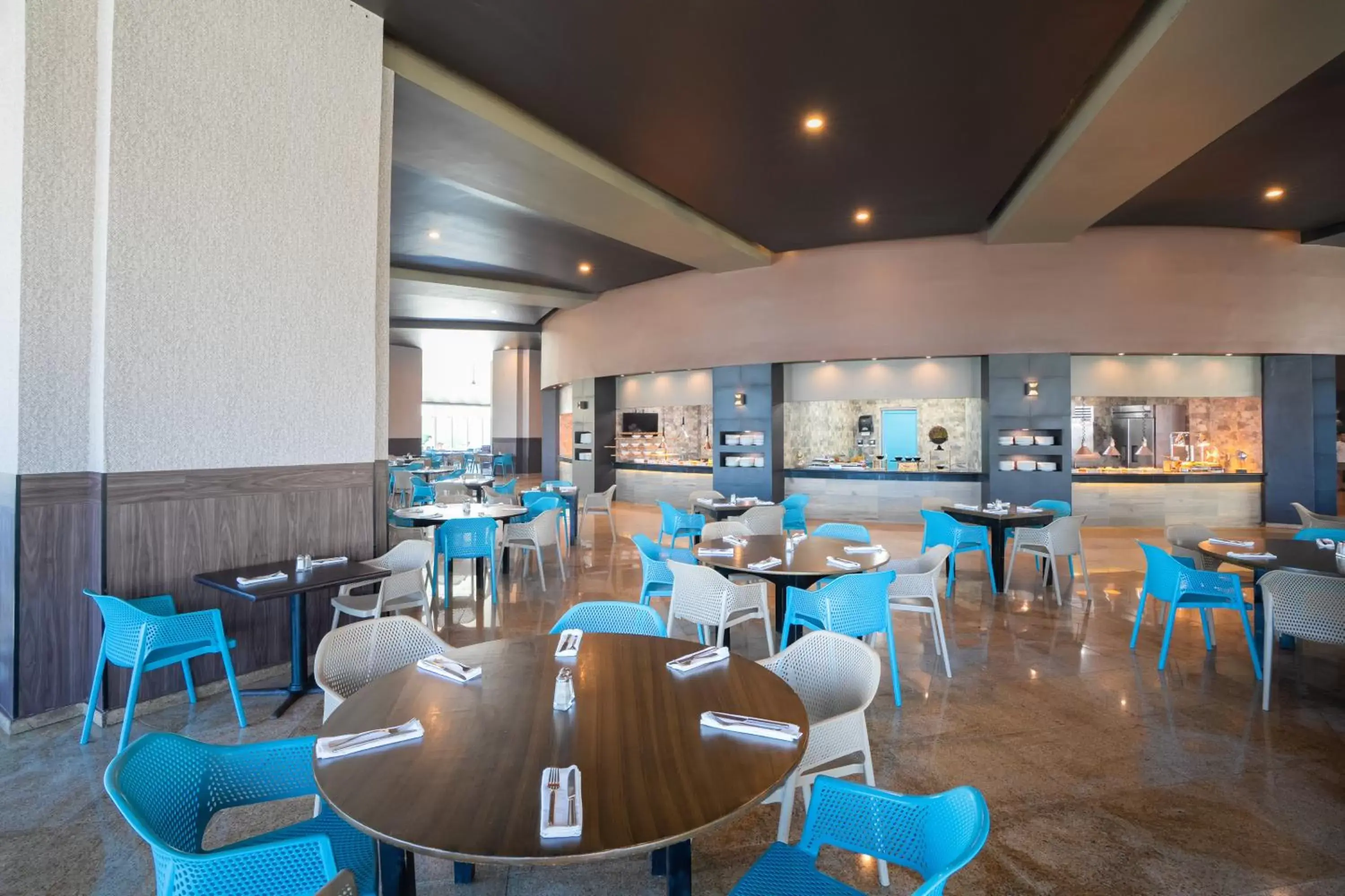 Restaurant/places to eat, Lounge/Bar in Seadust Cancun Family Resort - All Inclusive