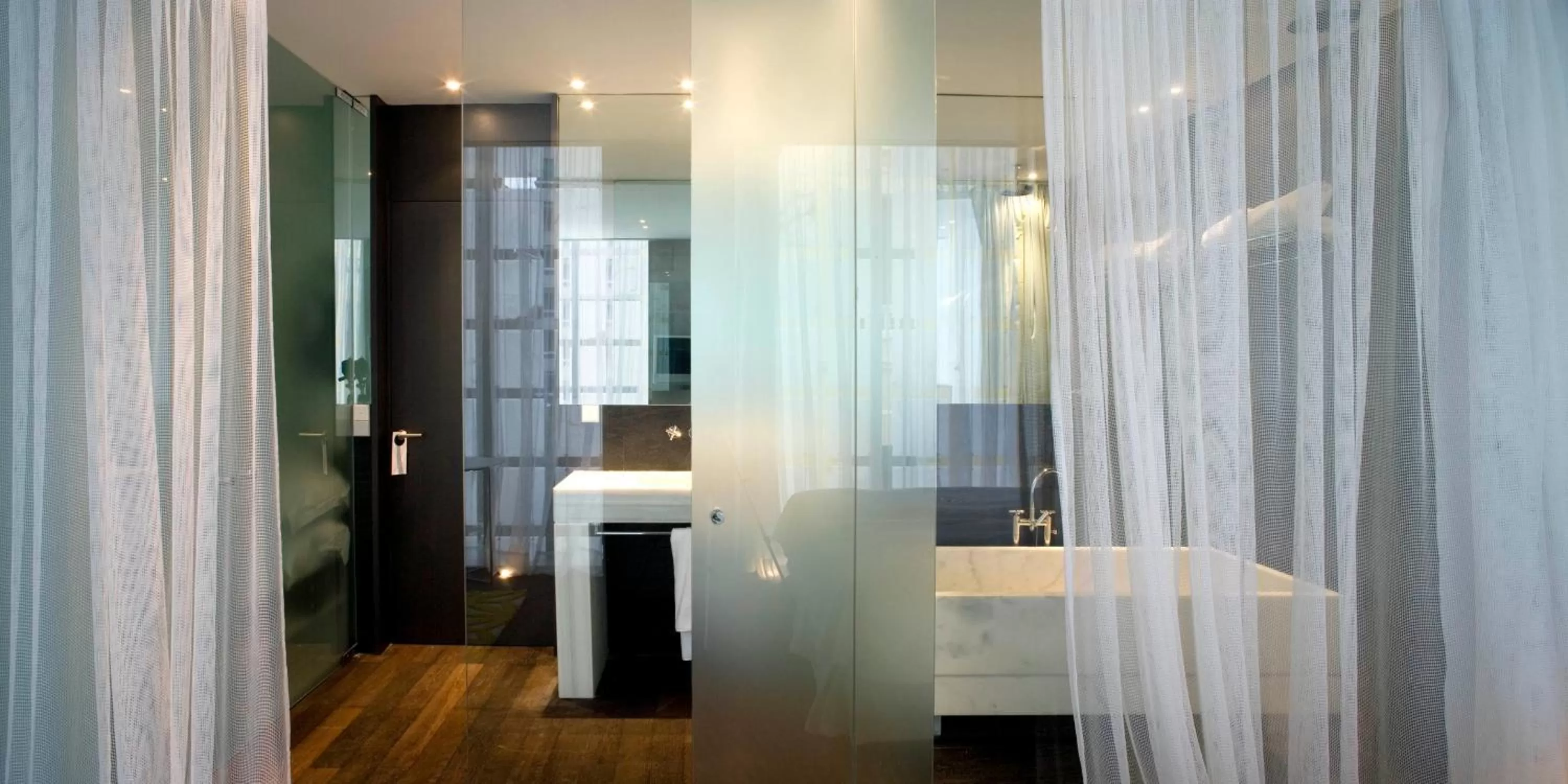 Bathroom in Hospes Palacio de los Patos, a Member of Design Hotels