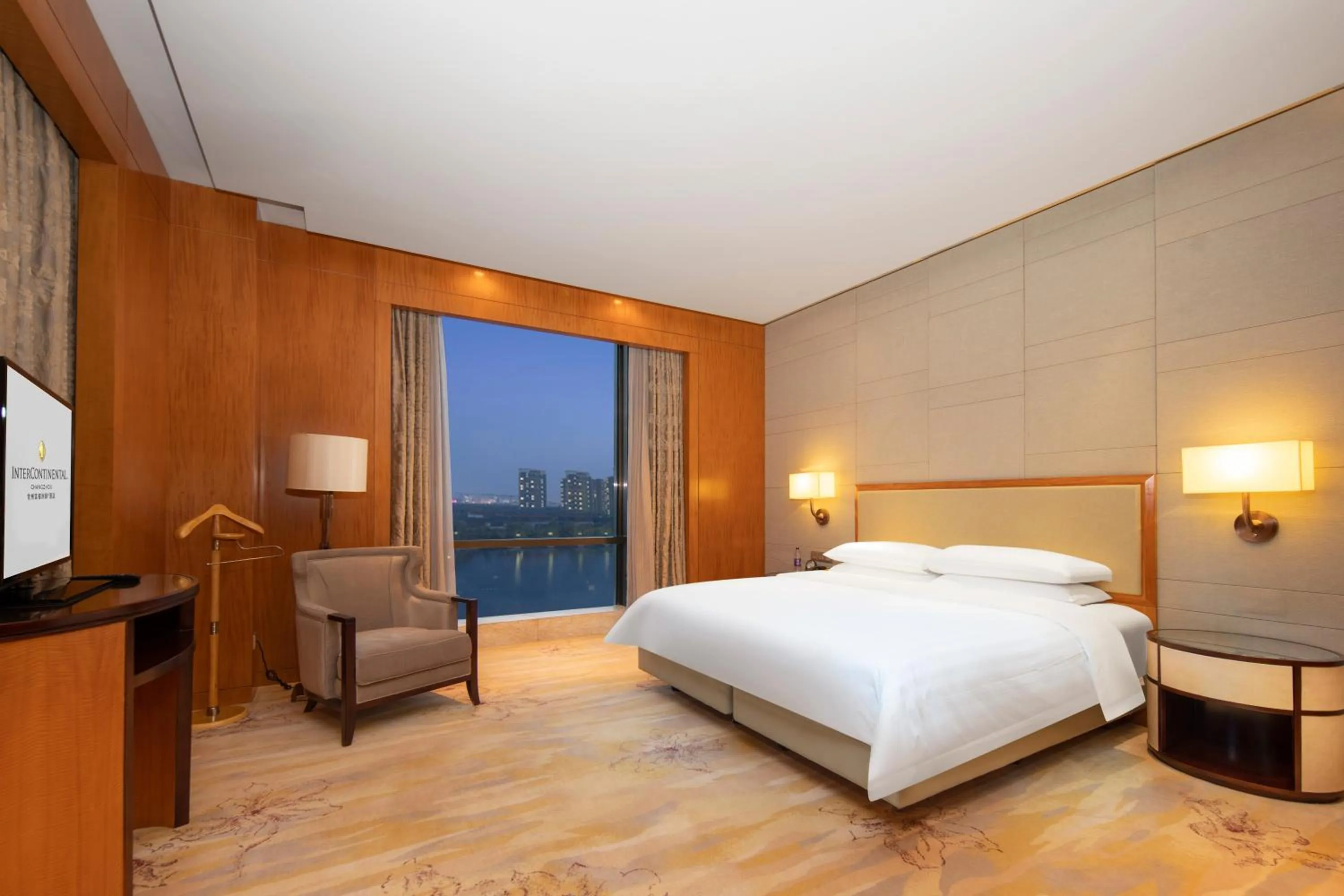 Bedroom, Bed in InterContinental Changzhou by IHG