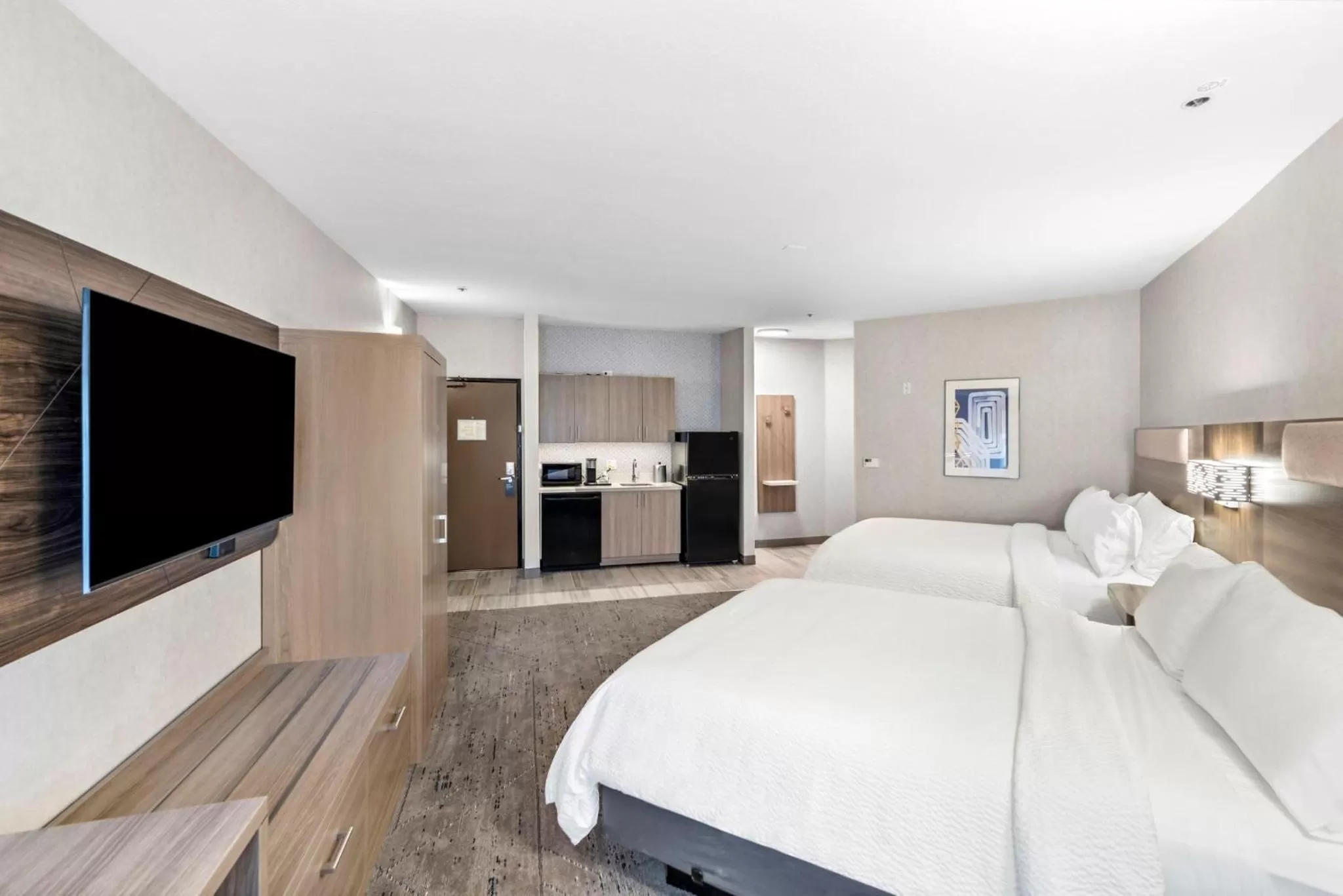 Photo of the whole room, Bed in Holiday Inn Express La Mesa Near SDSU by IHG