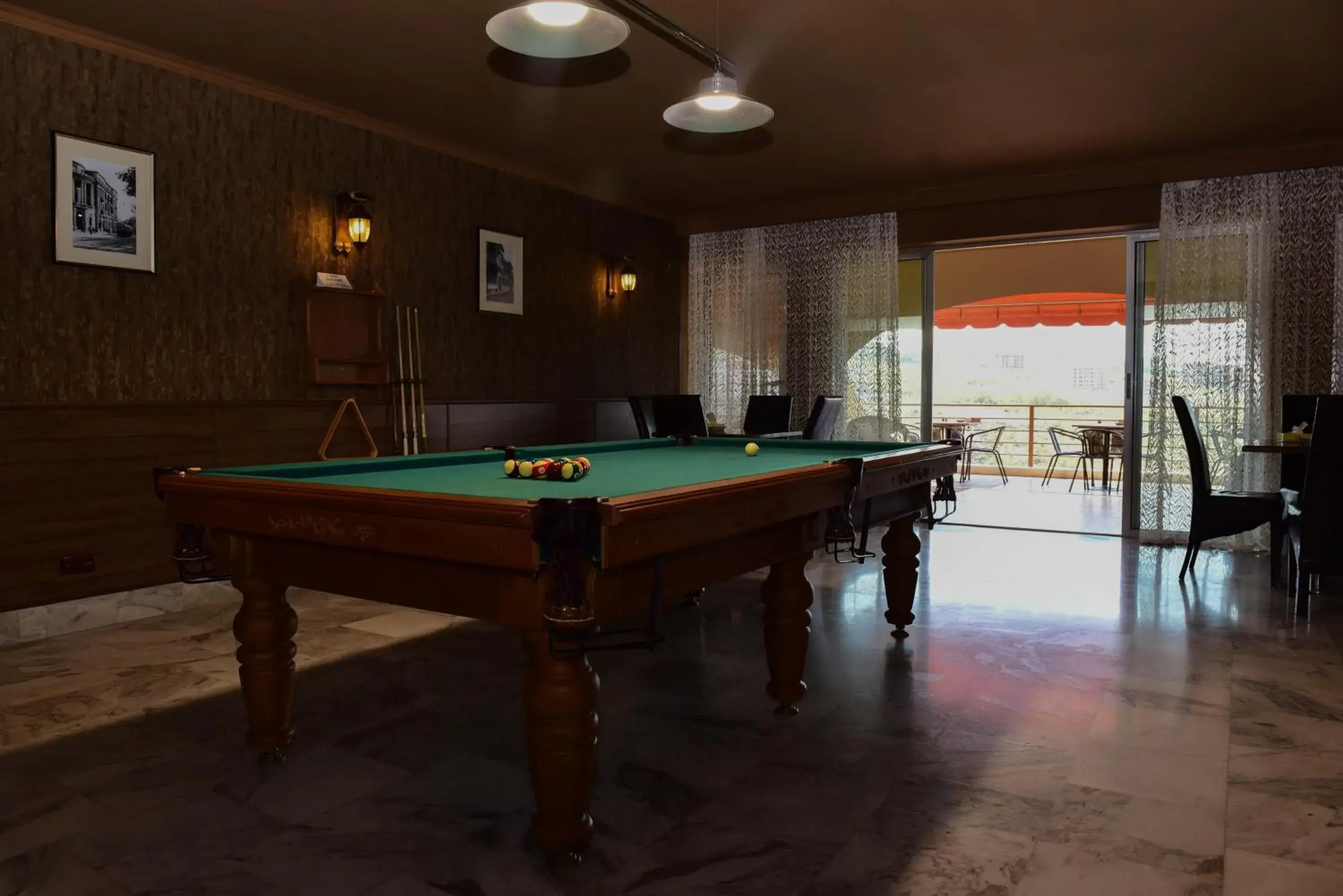 Billiard, Billiards in Regineh Hotel