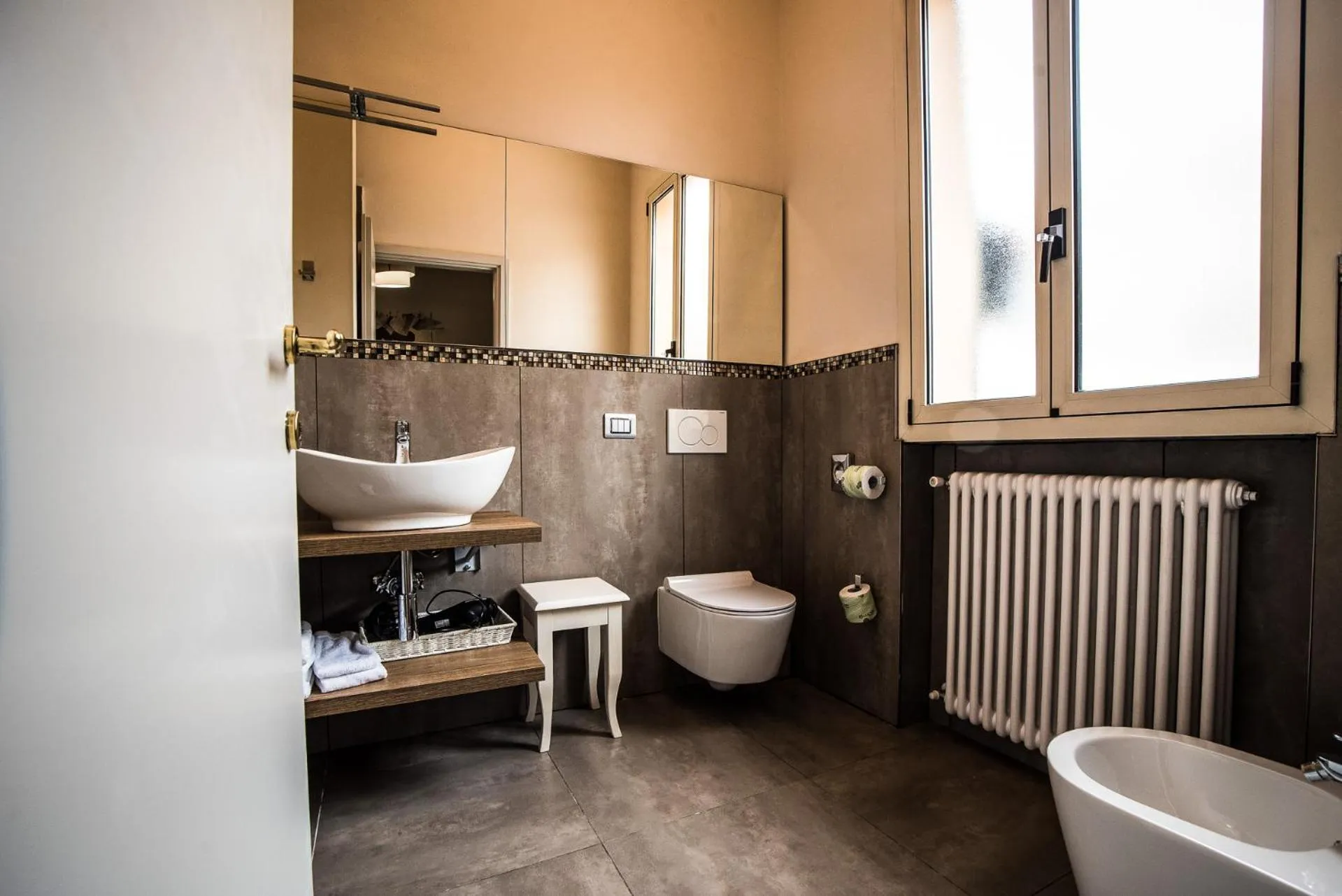 Bathroom in Hotel Ristorante Ala d'Oro
