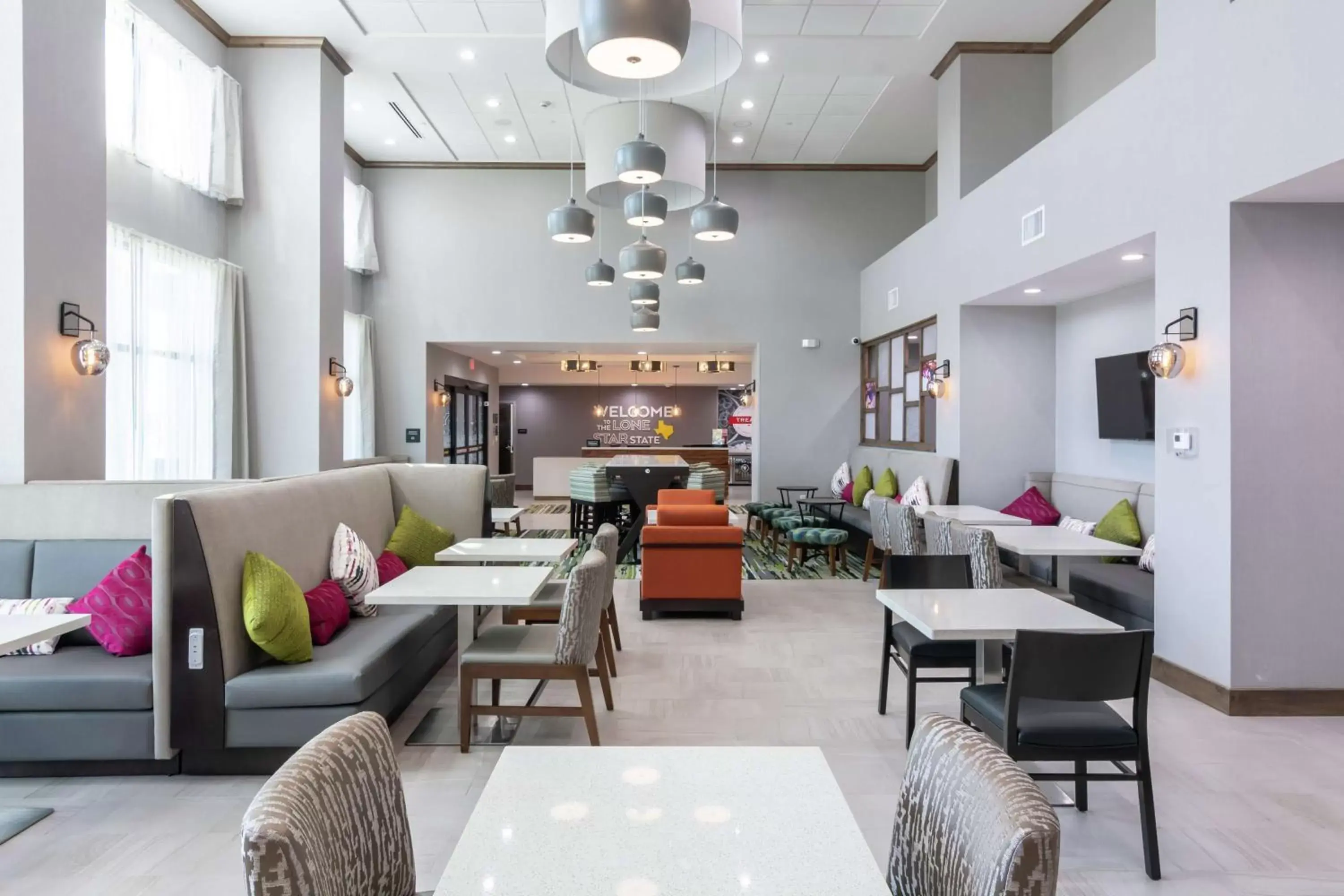 Lobby or reception, Restaurant/Places to Eat in Hampton Inn & Suites Dallas East