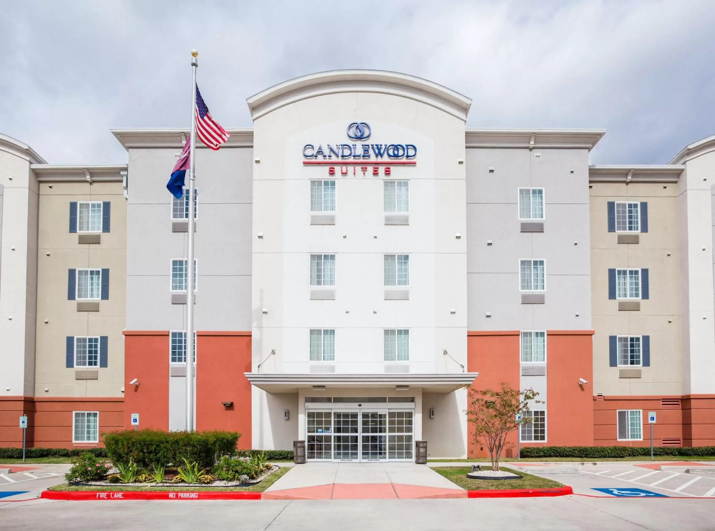 Property building in Candlewood Suites Houston I-10 East, an IHG Hotel