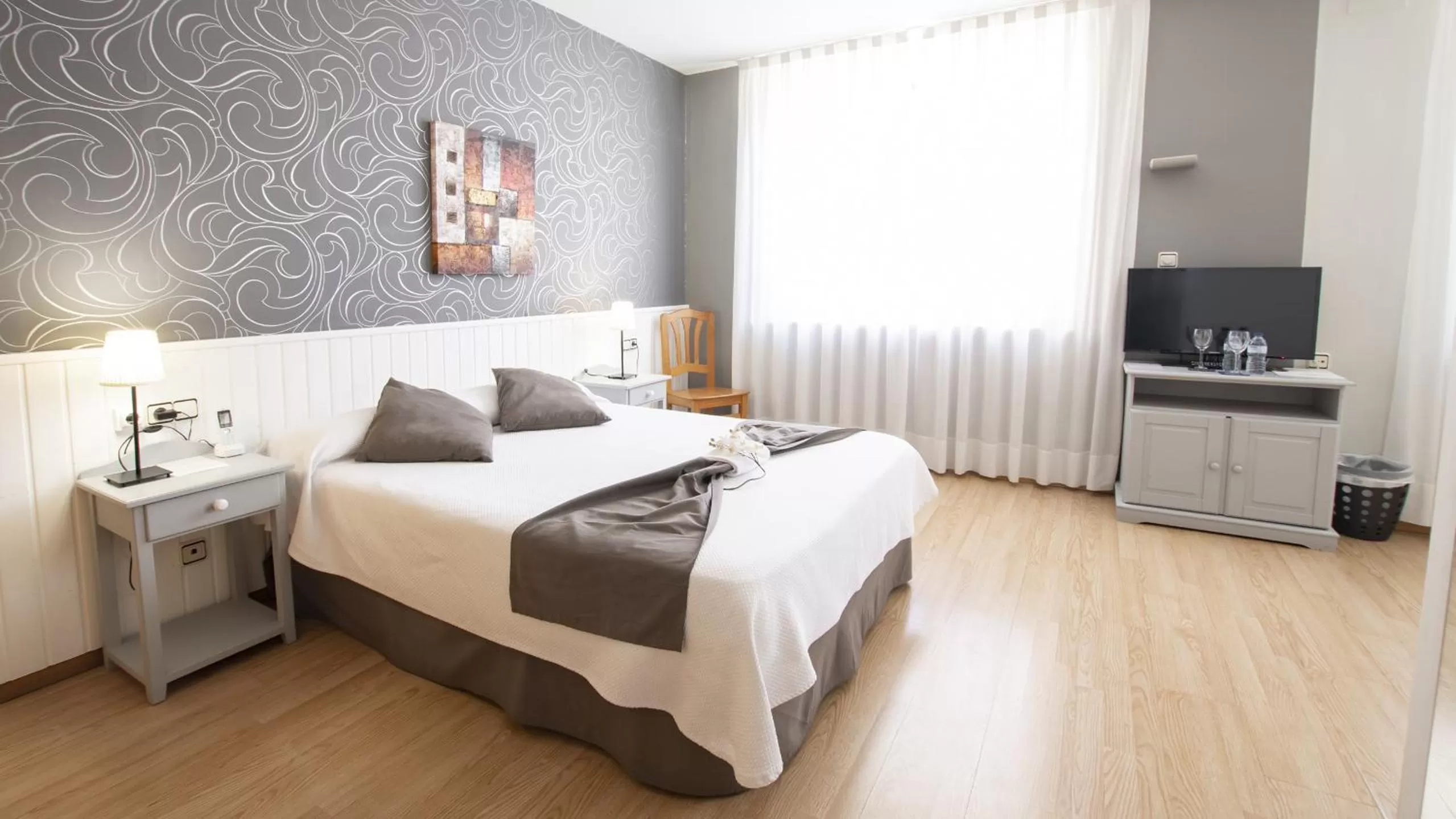 Bed in Hotel Isabel de Segura