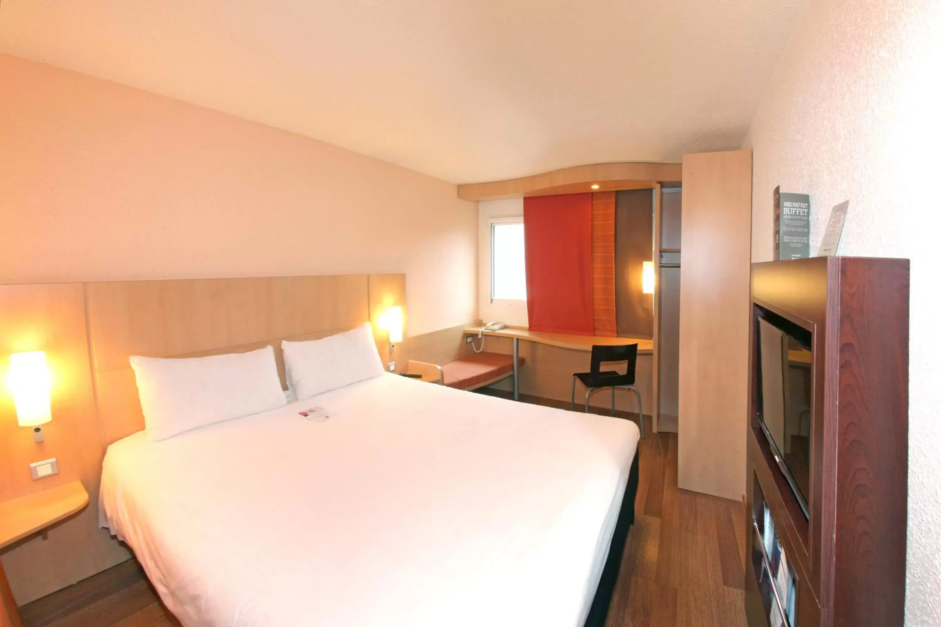 Bed in ibis Poitiers Sud