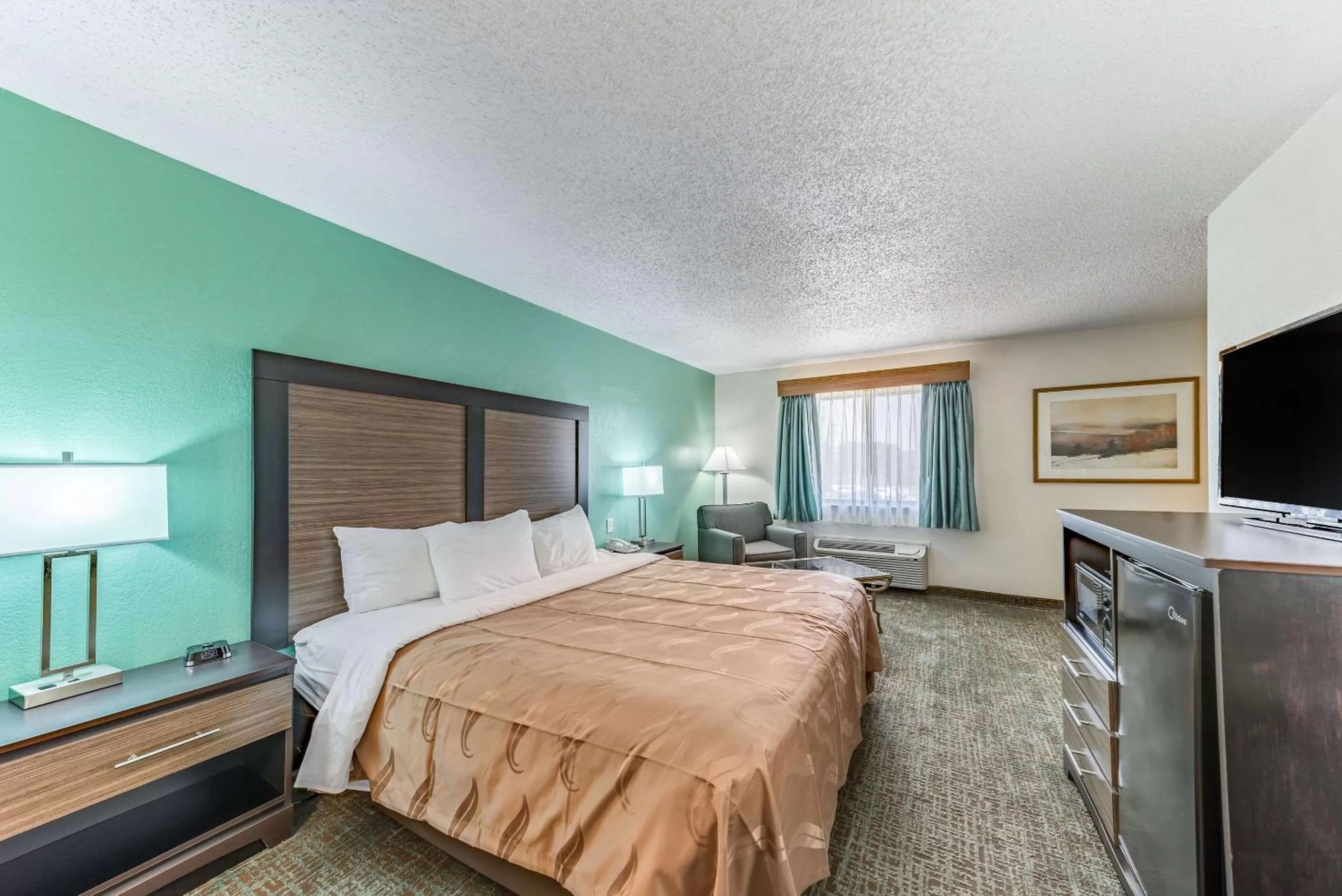 Bedroom, Bed in Quality Inn Allen - Plano East
