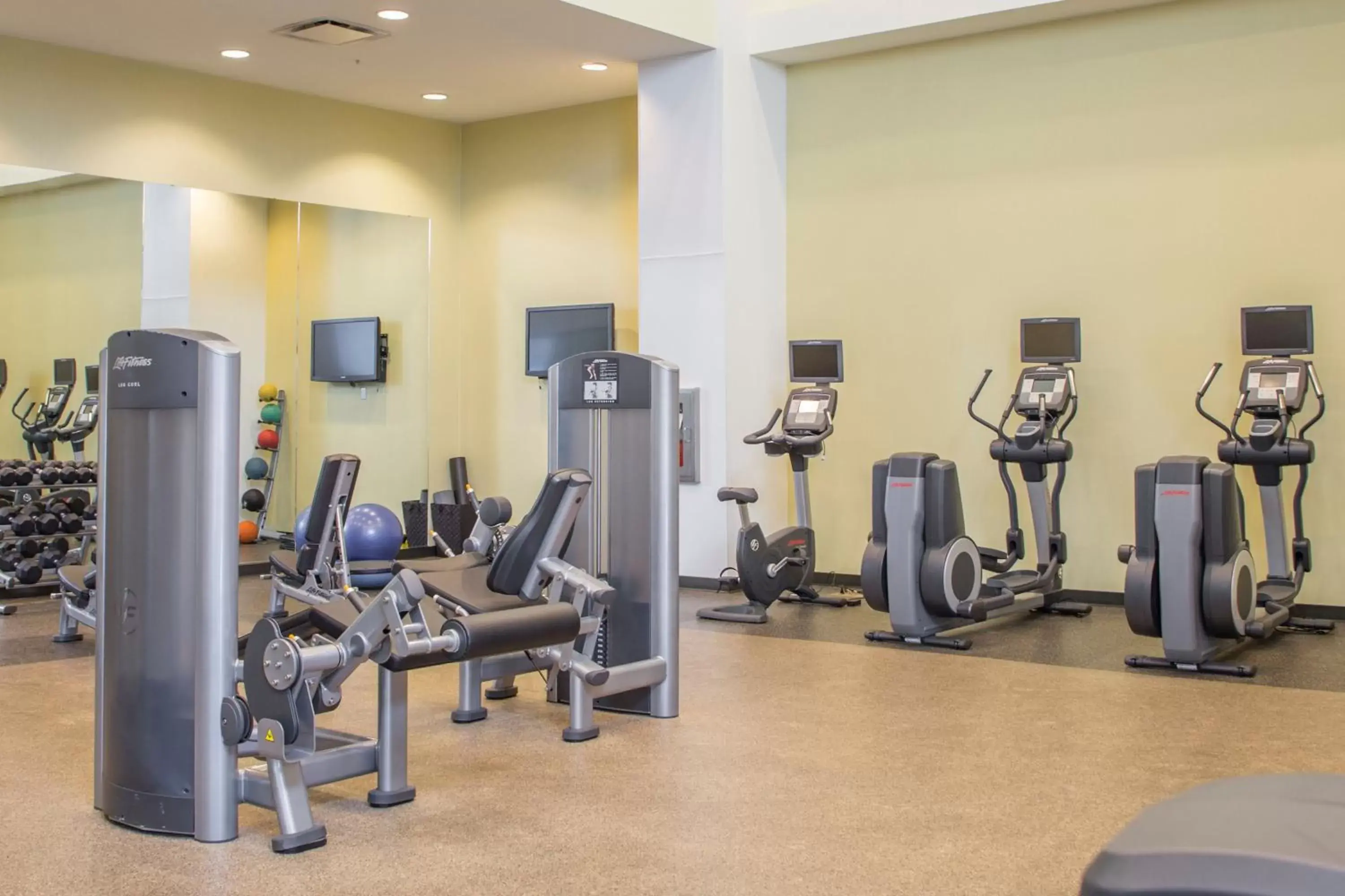 Fitness centre/facilities, Fitness Center/Facilities in Marriott Louisville East