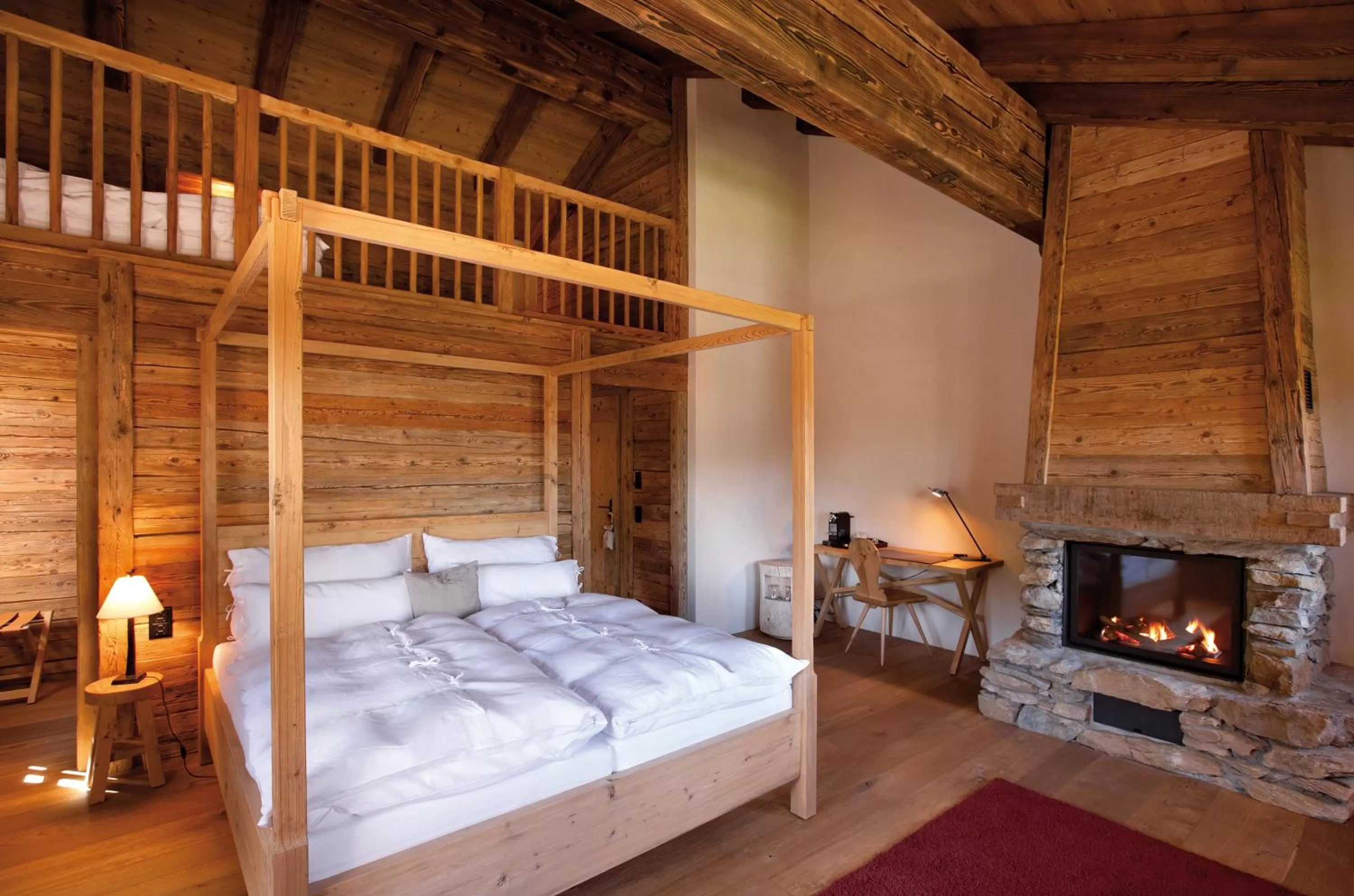 Bedroom, Bed in Maiensässhotel Guarda Val