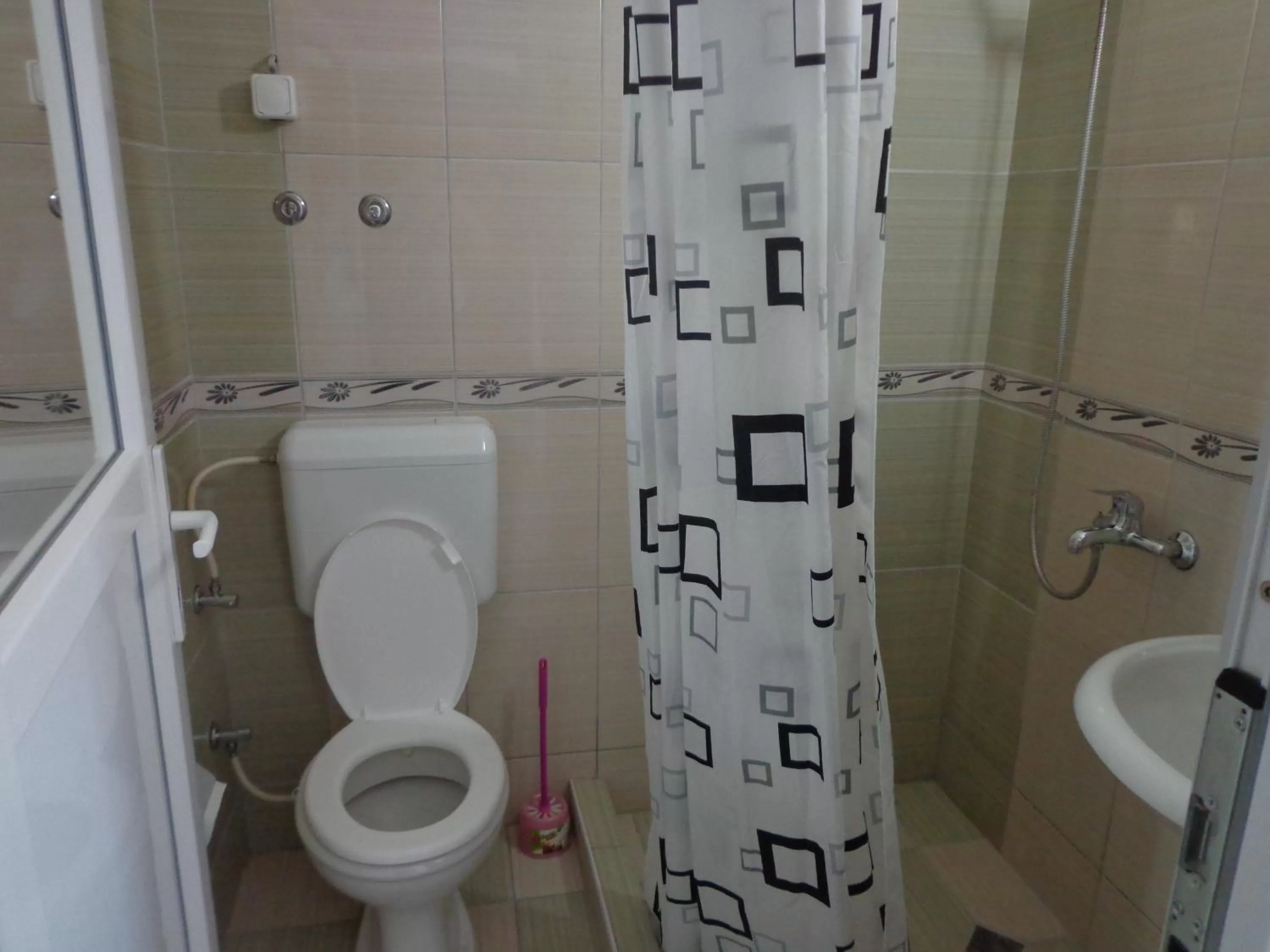 Photo of the whole room in Hotel Rio