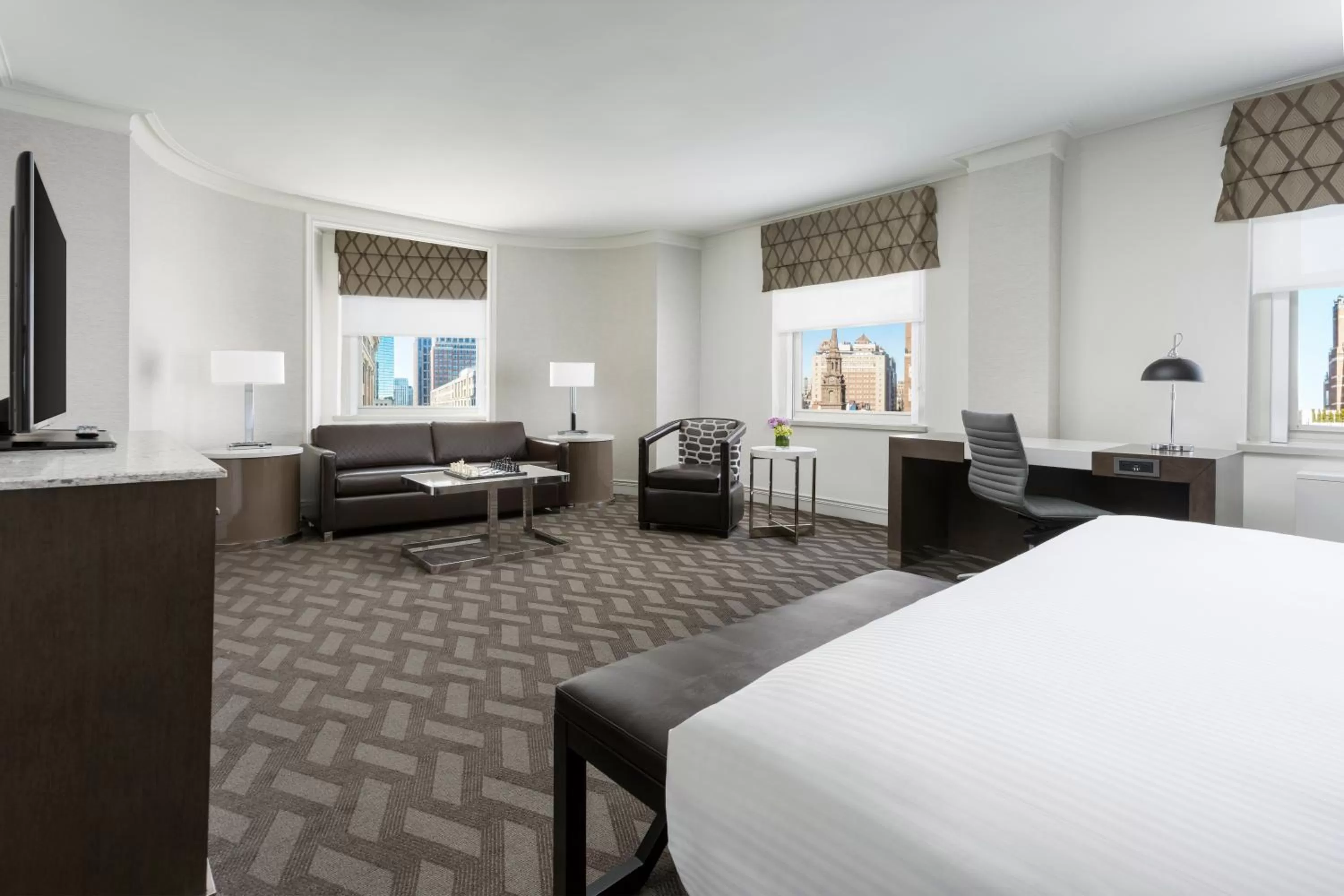 Photo of the whole room, Bed in Hilton Boston Park Plaza