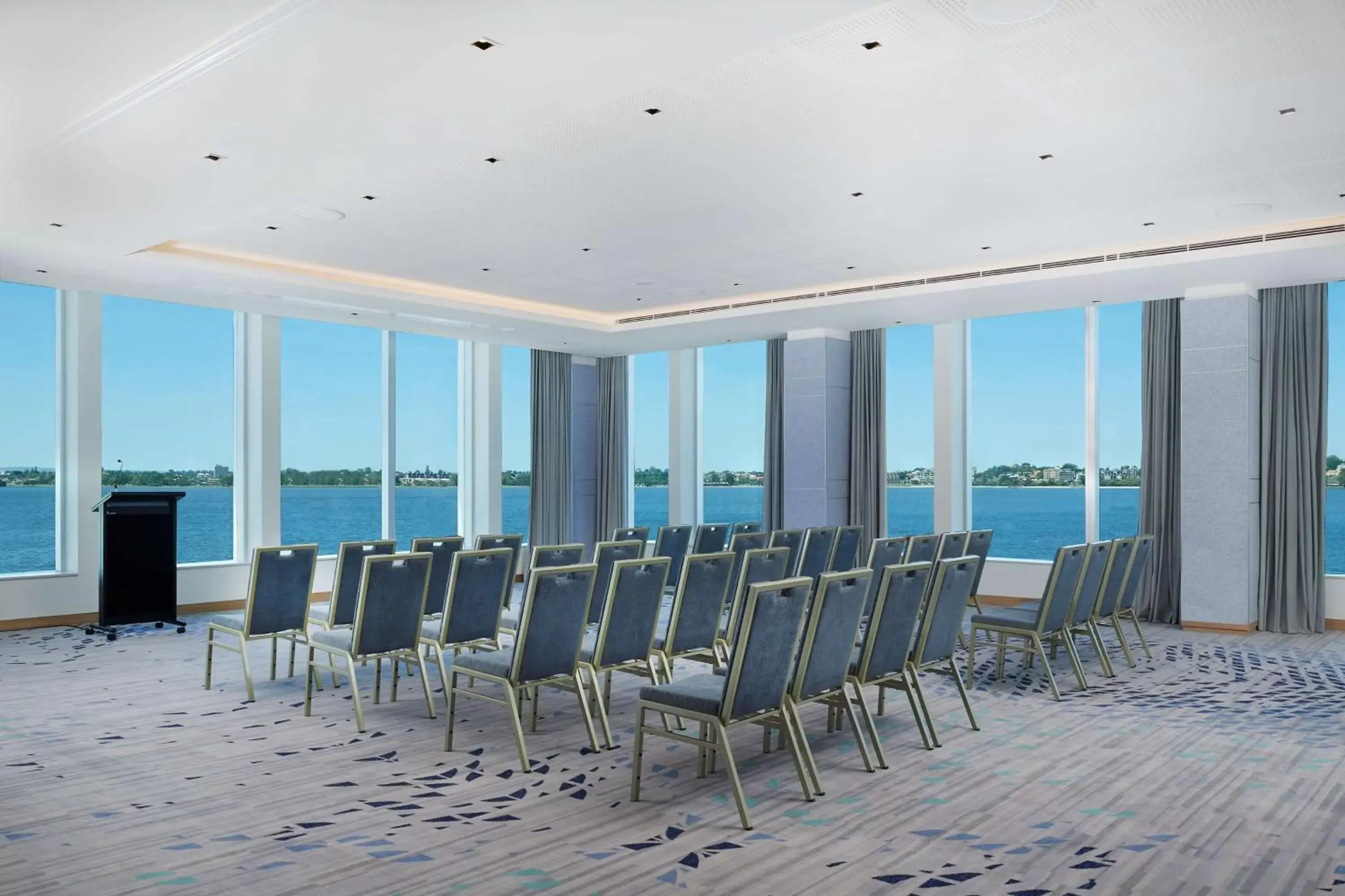 Meeting/conference room in Doubletree By Hilton Perth Waterfront