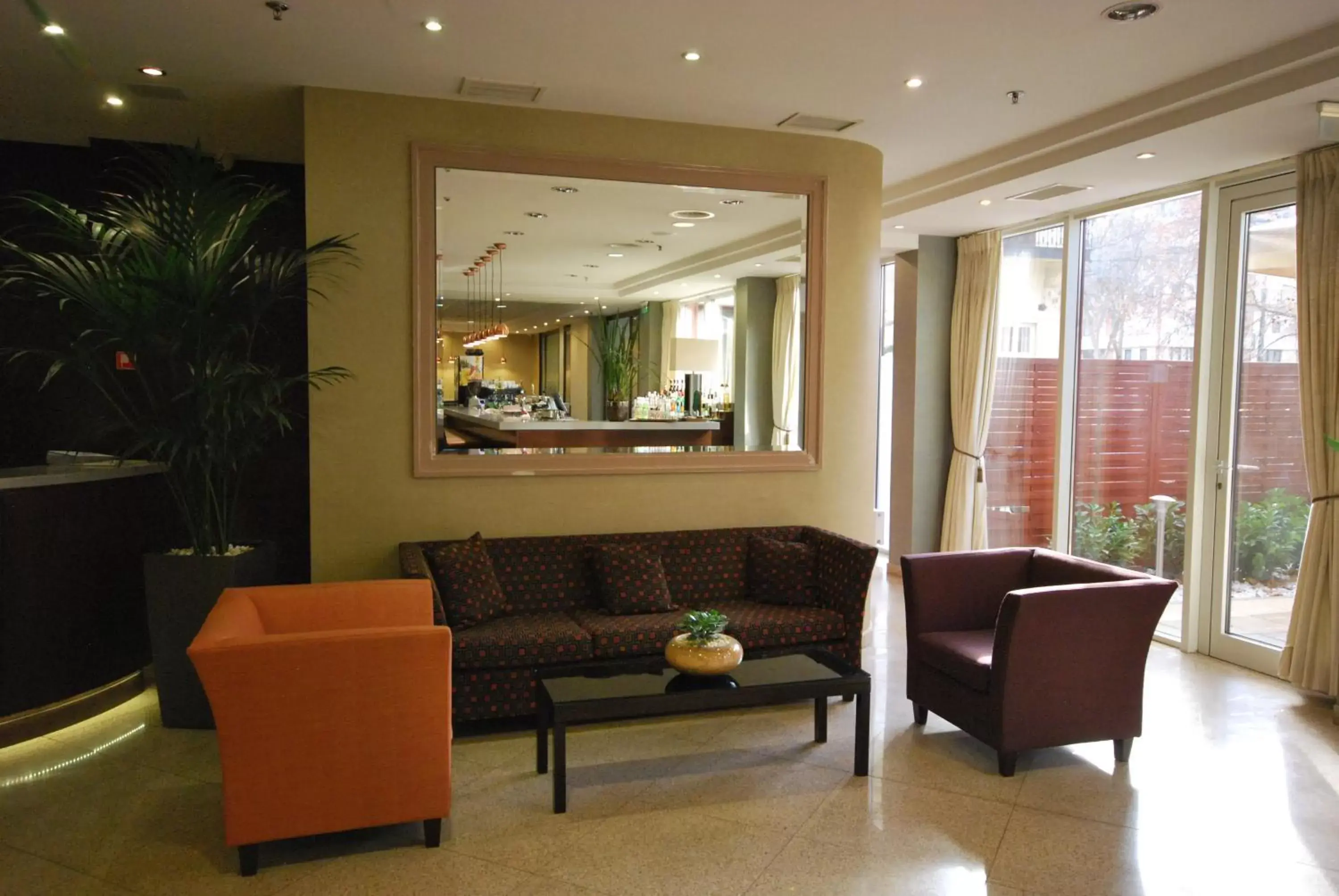 Lobby or reception, Seating Area in Lion's Garden Hotel