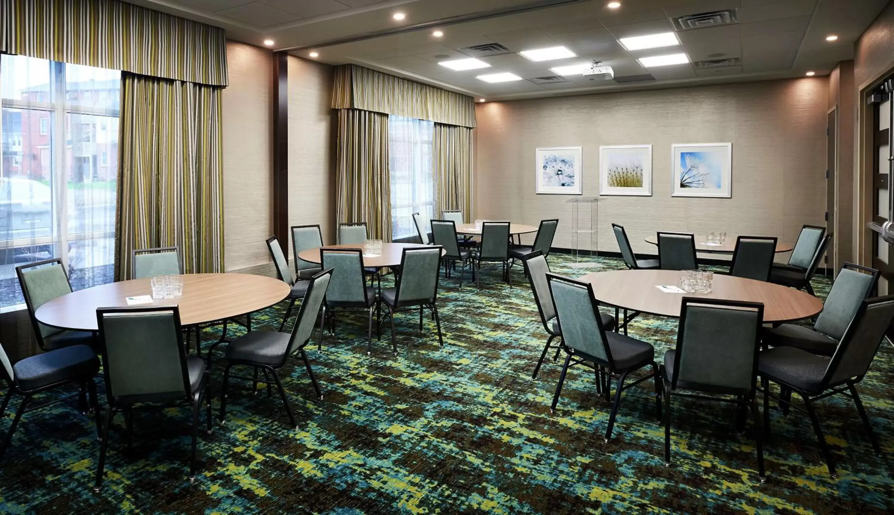 Meeting/conference room in Homewood Suites By Hilton North Bay