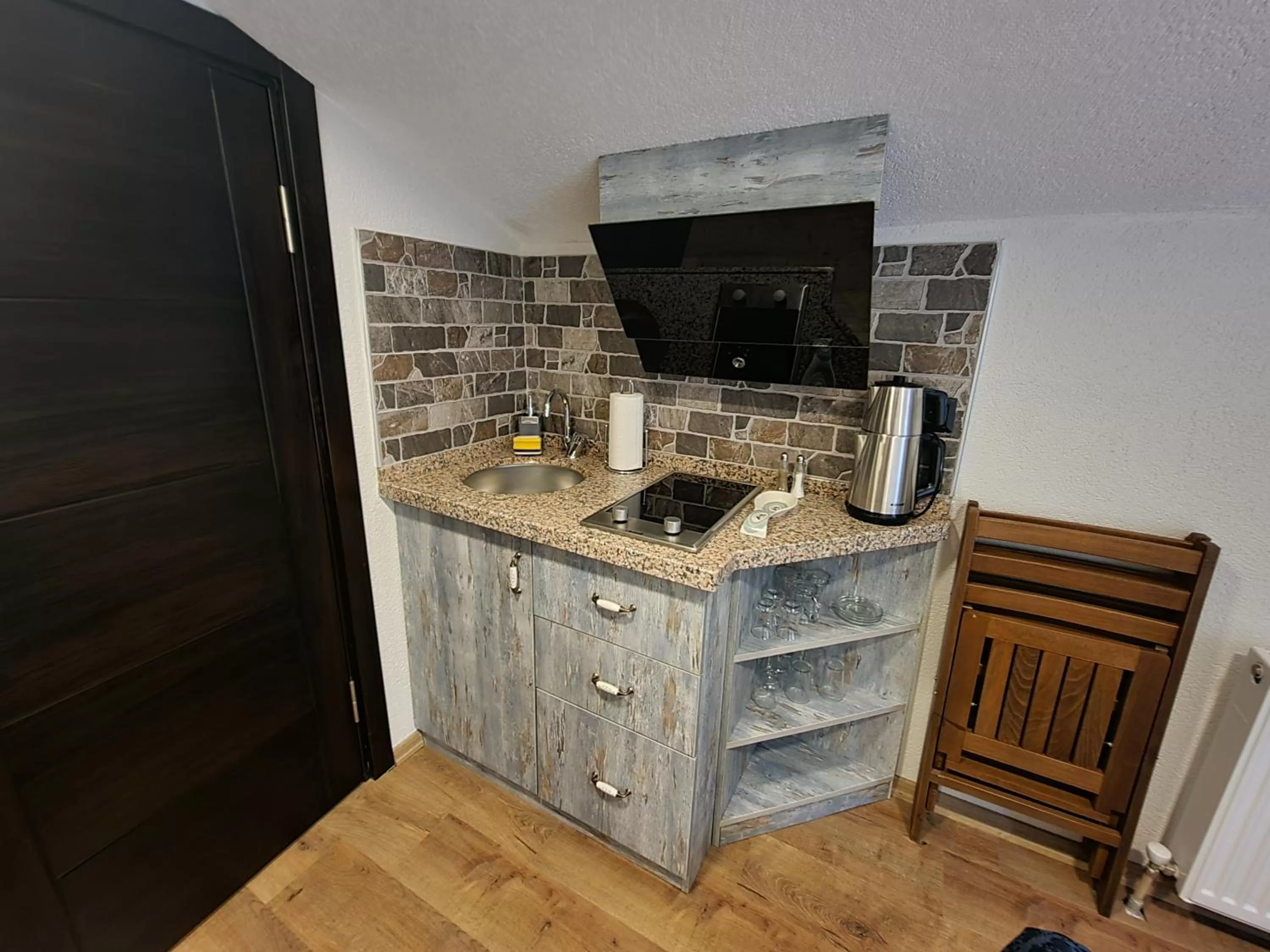 Coffee/tea facilities in Element Garden