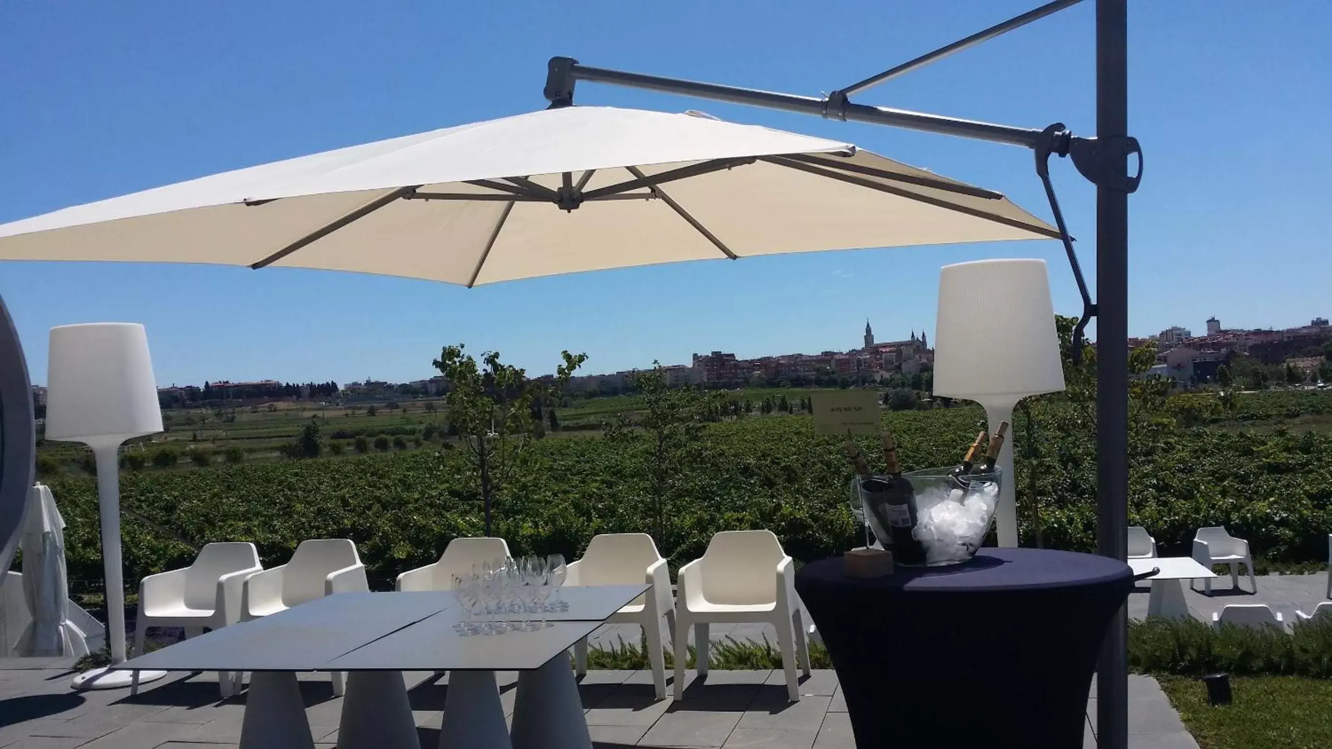 Patio, Restaurant/Places to Eat in Mastinell Cava & Boutique Hotel by Olivia Hotels Collection