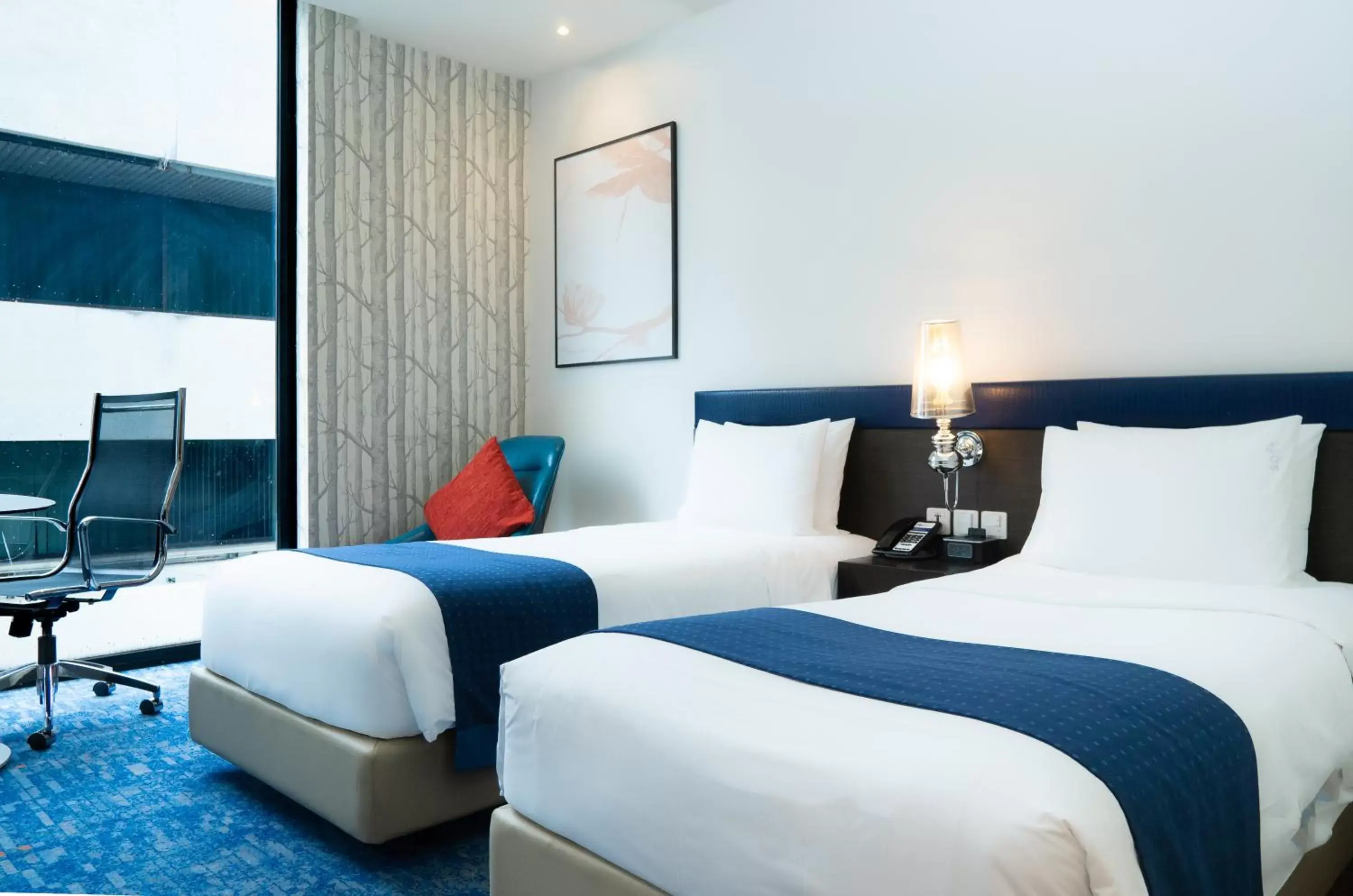 Bedroom, Bed in Holiday Inn Express Bangkok Siam, an IHG Hotel - SHA Extra Plus
