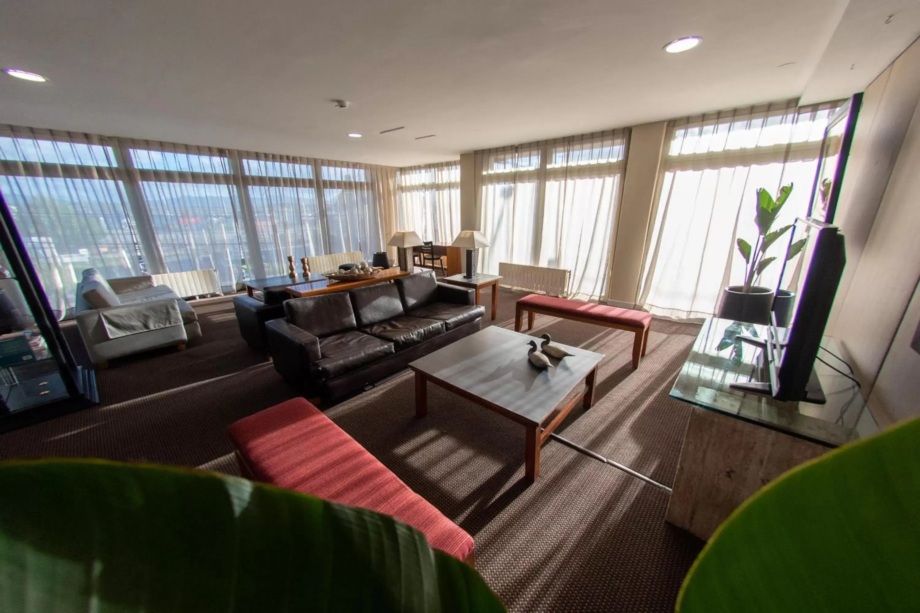 Living room, Seating Area in Hotel Canal Beagle