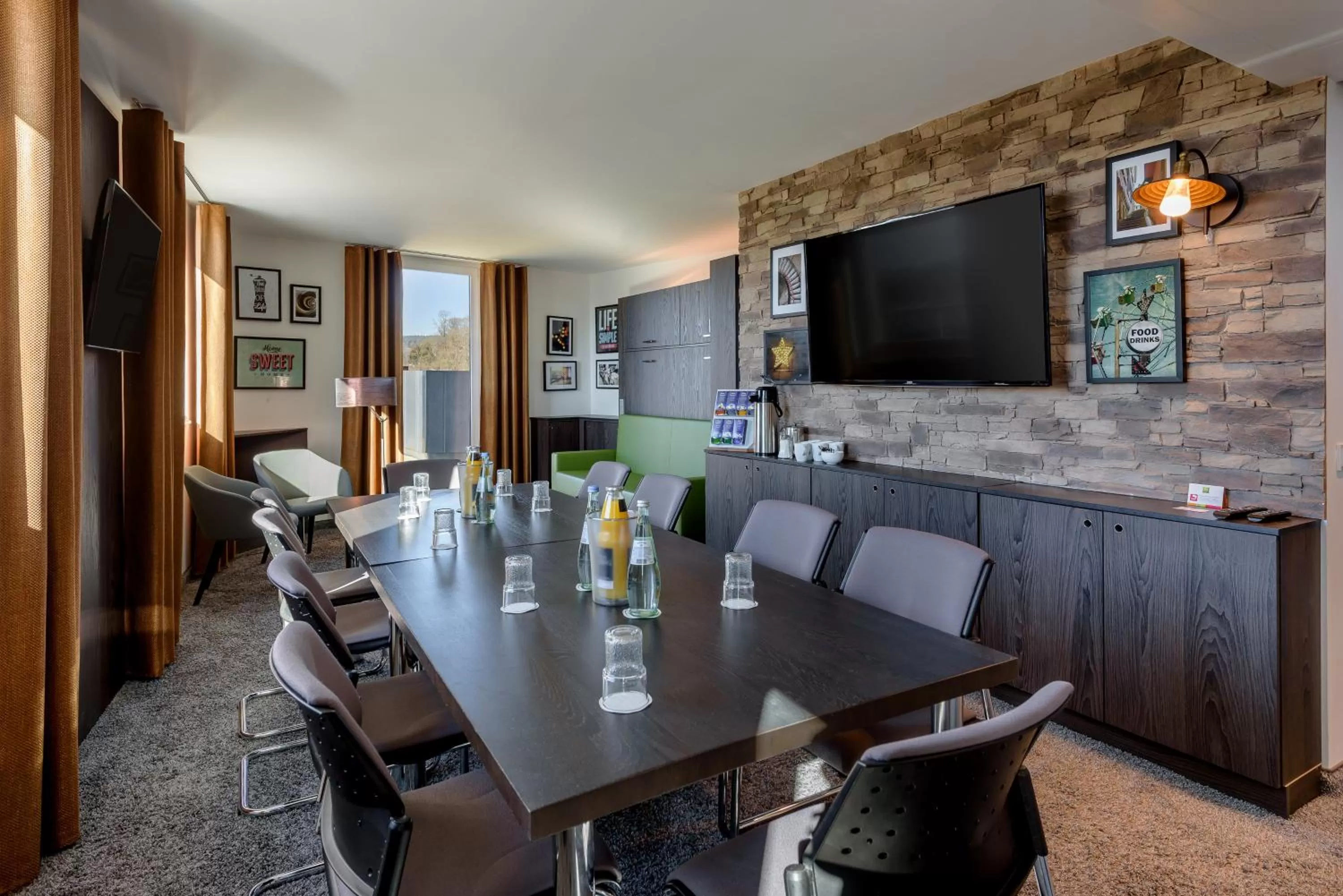 Meeting/conference room in ibis Styles Tuebingen