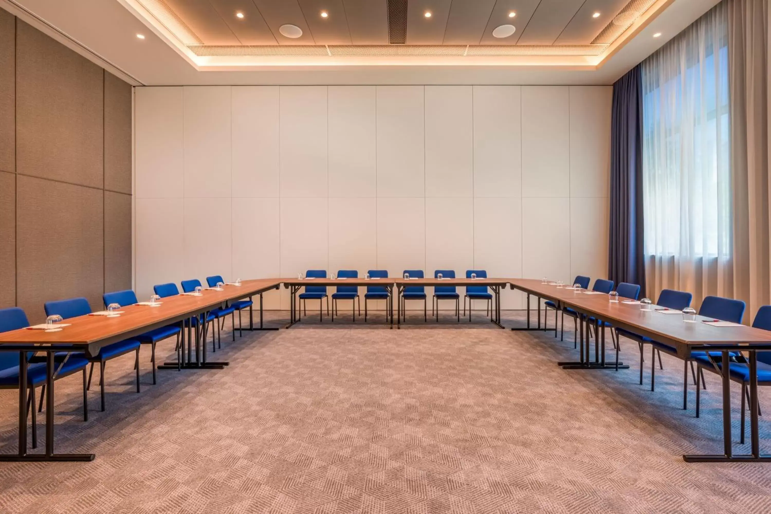 Meeting/conference room in Geneva Marriott Hotel