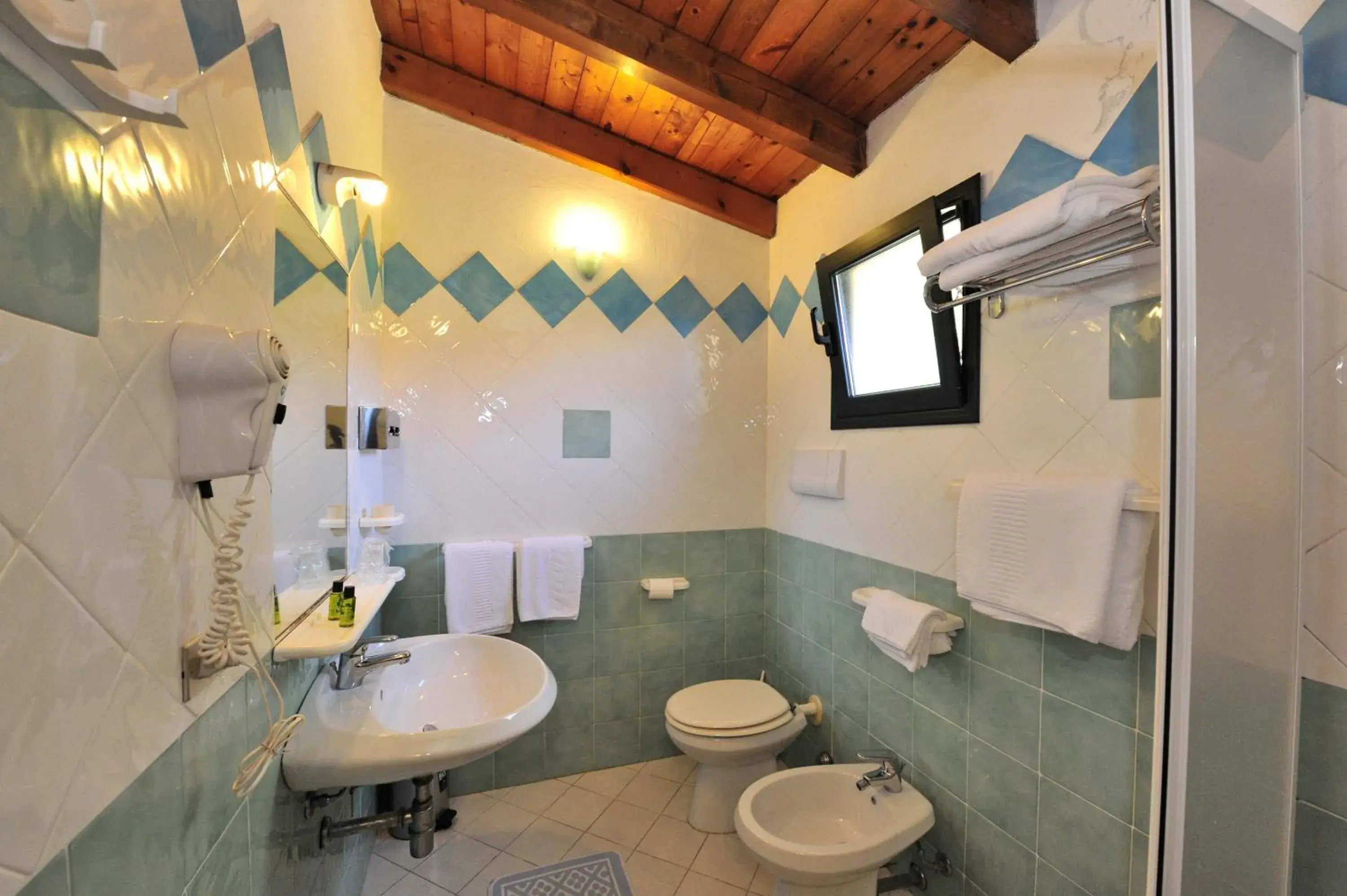 Bathroom in Hotel L'Esagono