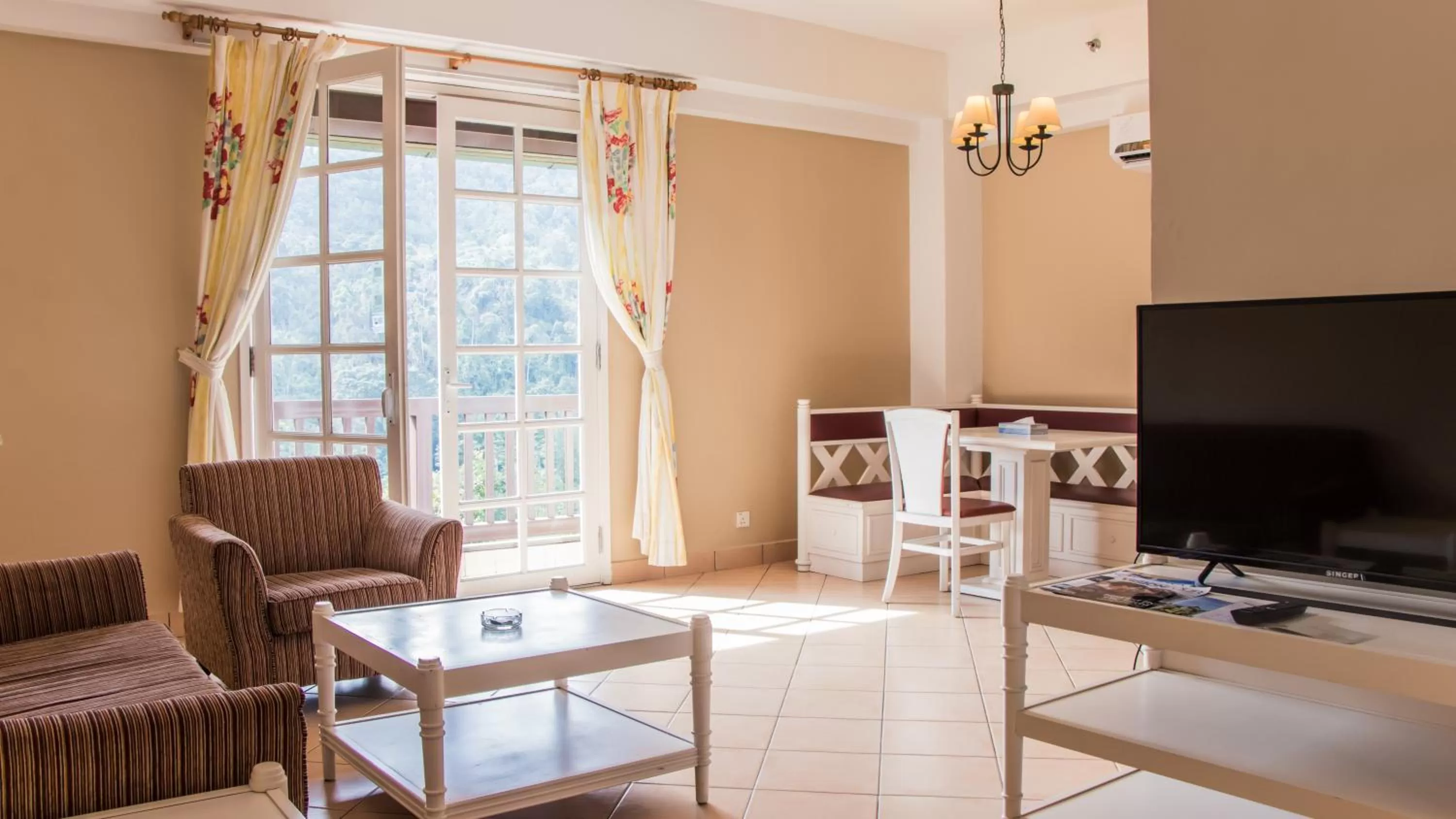 Living room in Colmar Tropicale