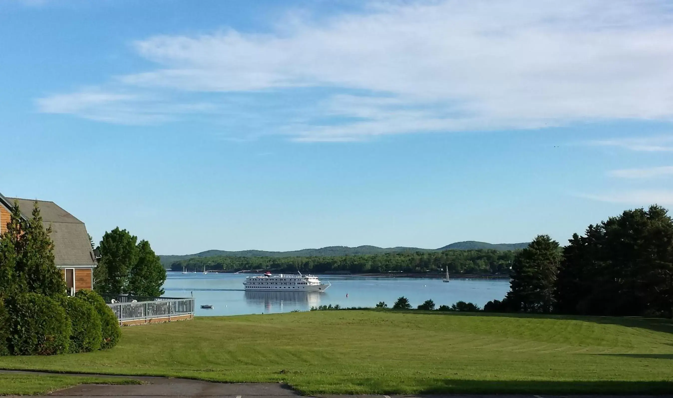 Sea view in Belfast Harbor Inn