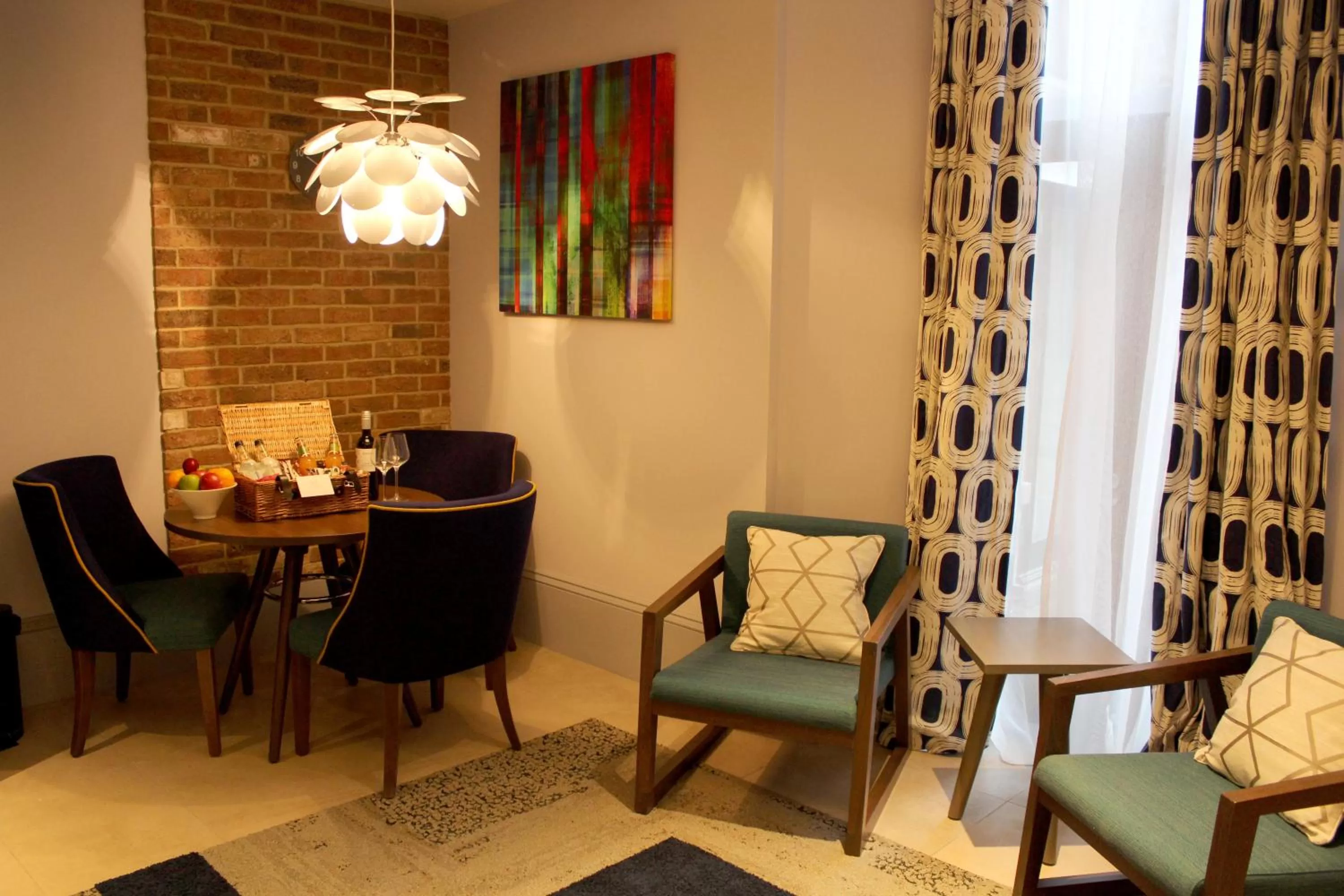 Seating area in 91 Aparthotel Jesmond Road