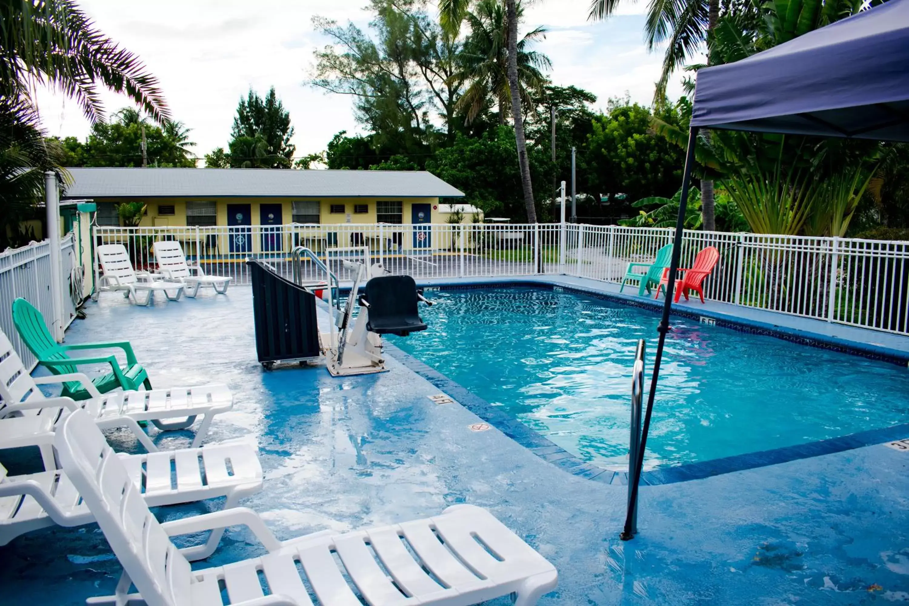 Swimming Pool in Blackfin Resort and Marina