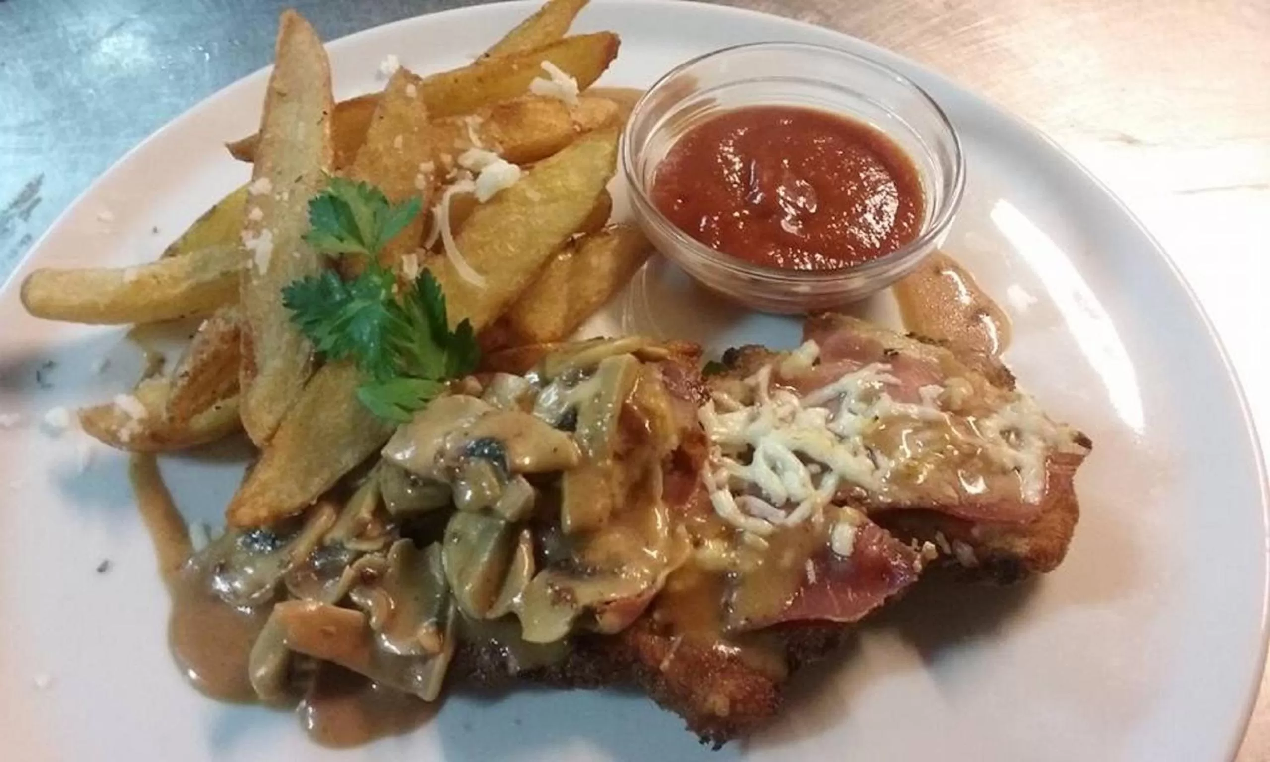 Dinner, Food in Messini Hotel