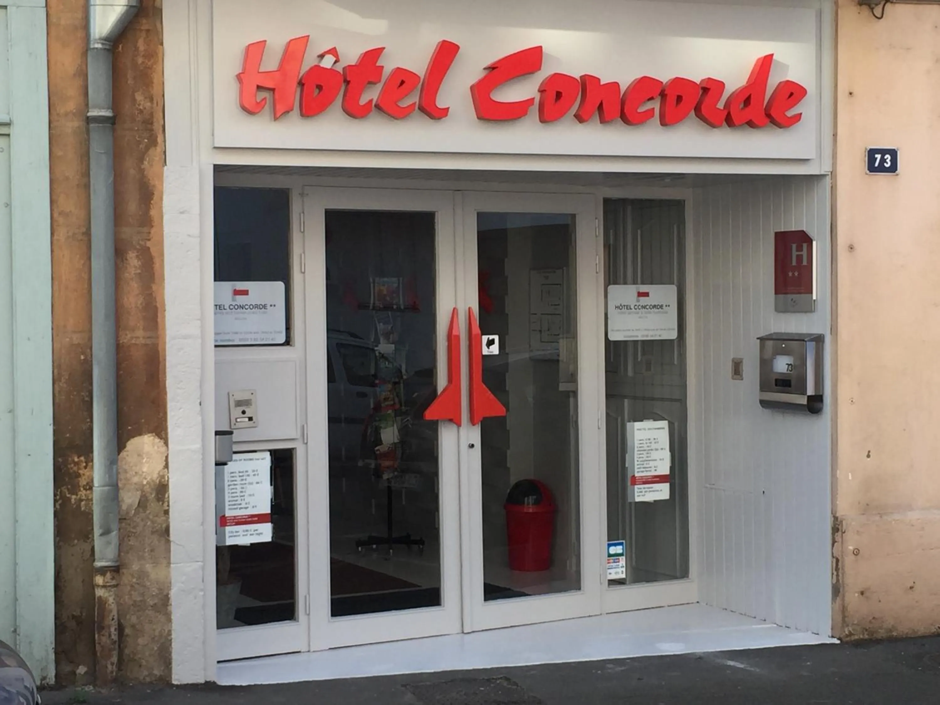Facade/entrance in Hôtel Concorde