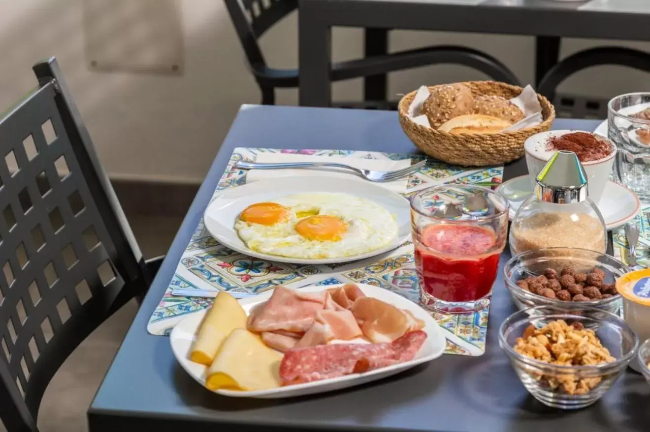 Breakfast in L'Essenza Hotel
