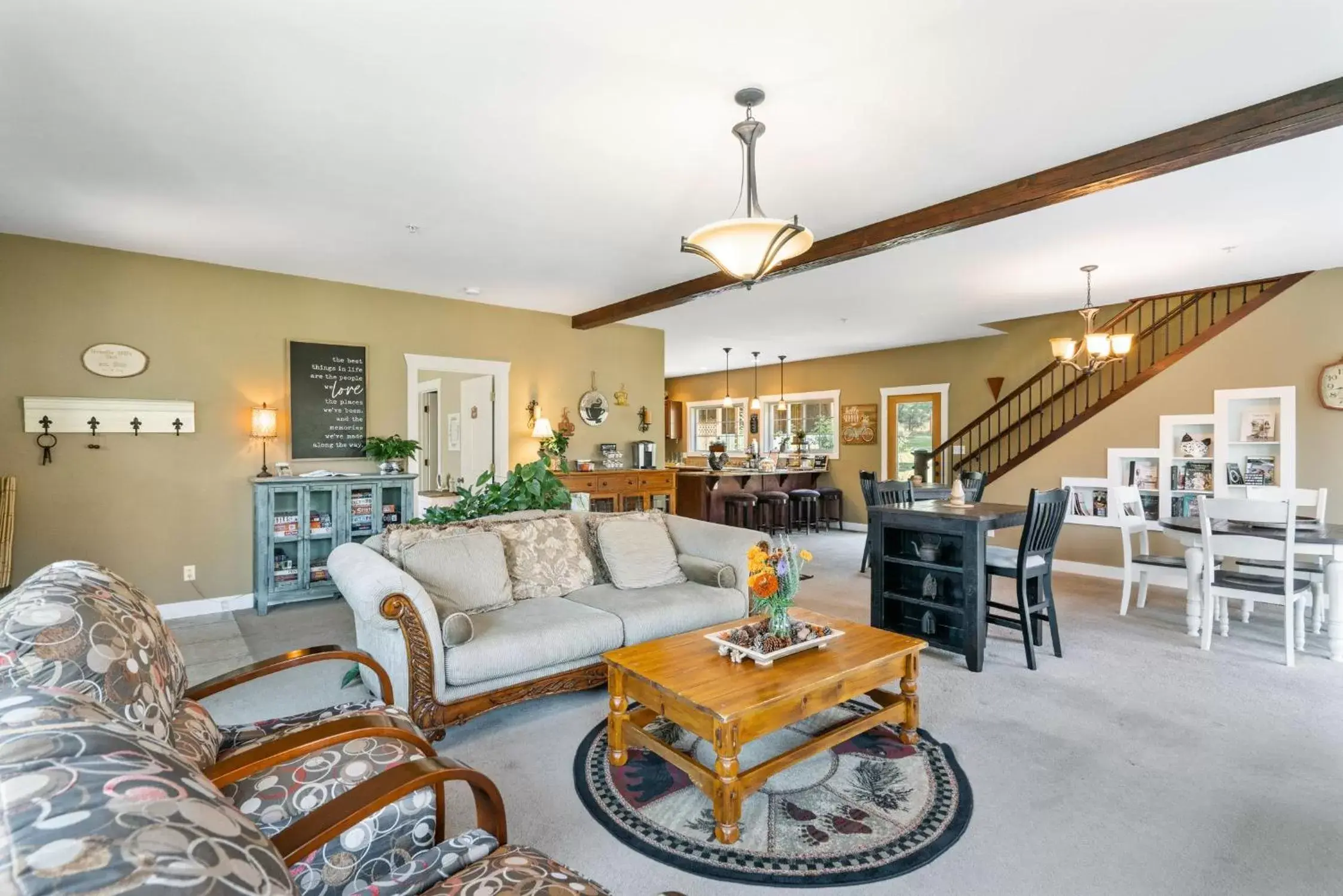 Living room, Seating Area in Granite Hills Inn