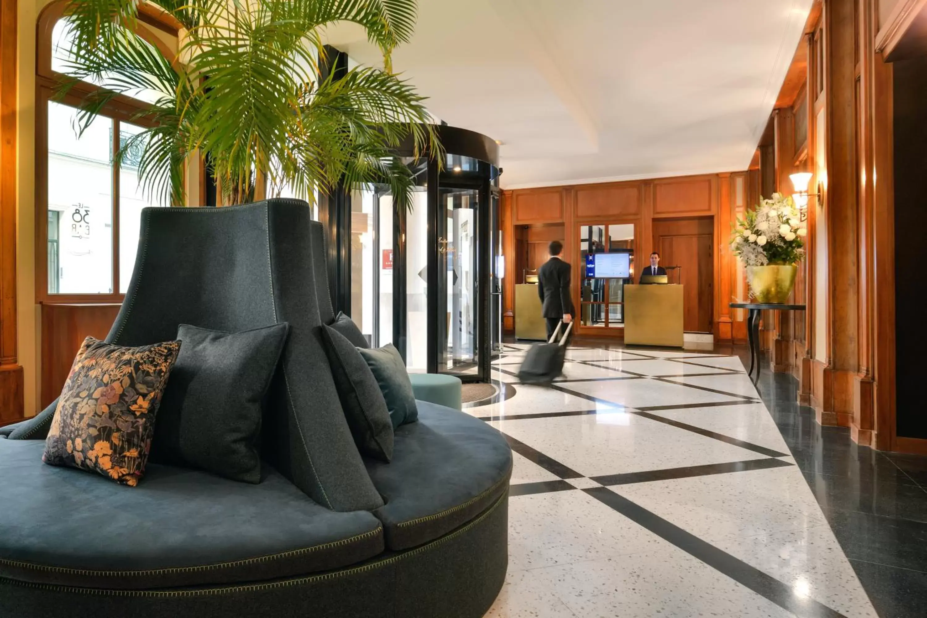 Lobby or reception, Lobby/Reception in Hôtel l'Echiquier Opéra Paris - MGallery