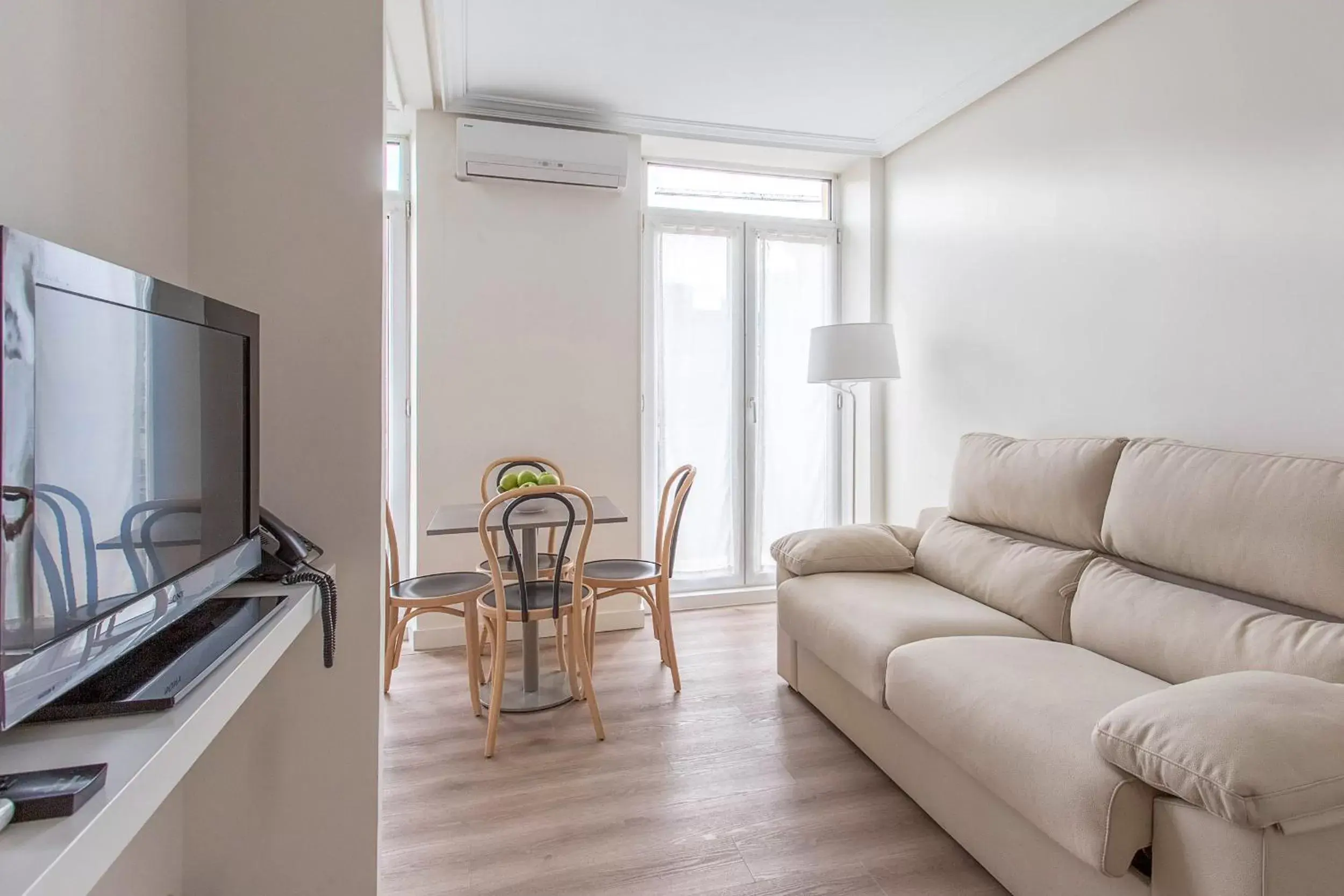 Living room, Seating Area in Sercotel Hotel Europa