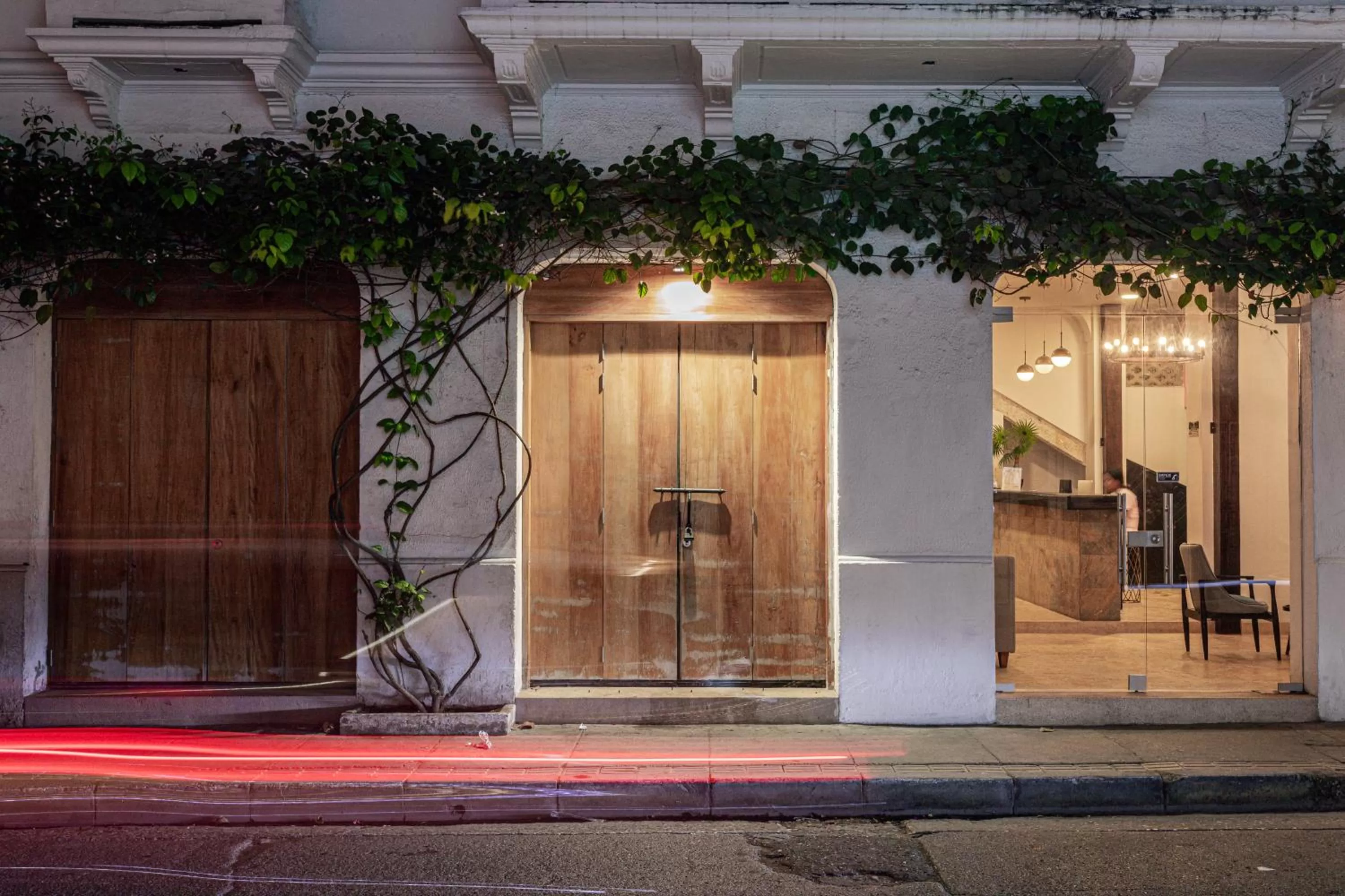 Property building in Soy Local Insignia