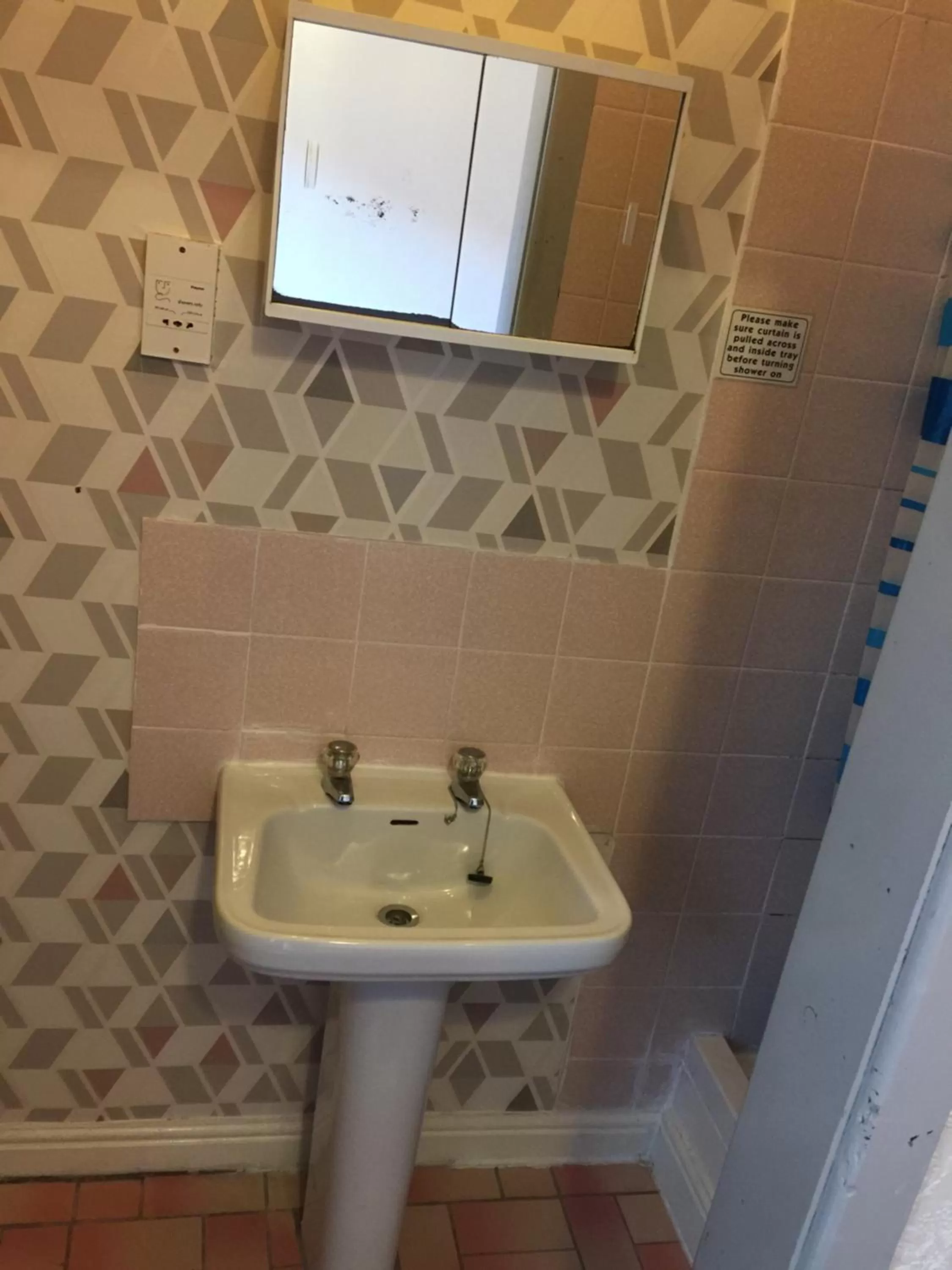 Toilet in Blackpool Central Hotel