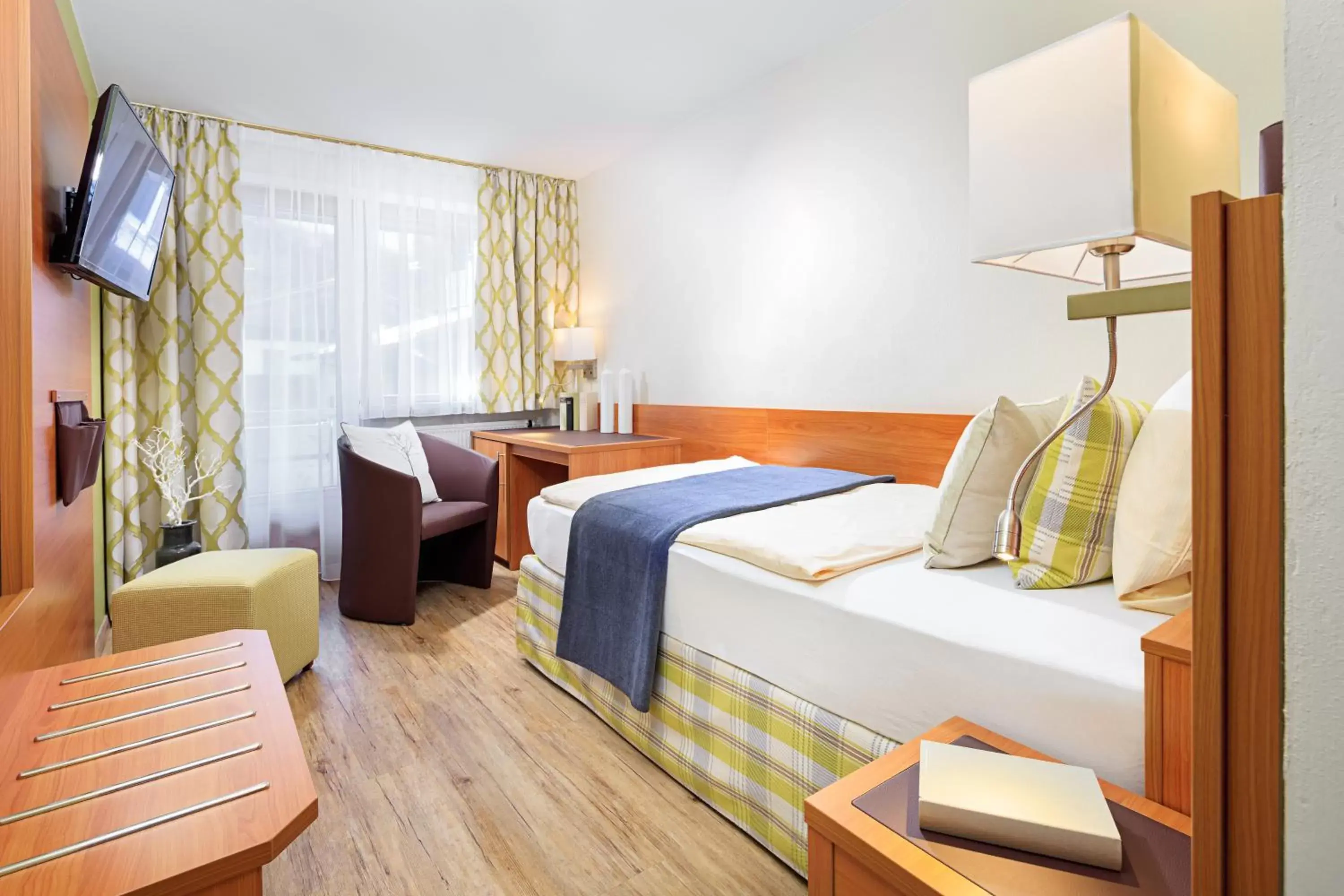 Single Room - single occupancy in Altstadthotel "Zum Hechten" Single Room - single occupancy in Altstadthotel "Zum Hechten"