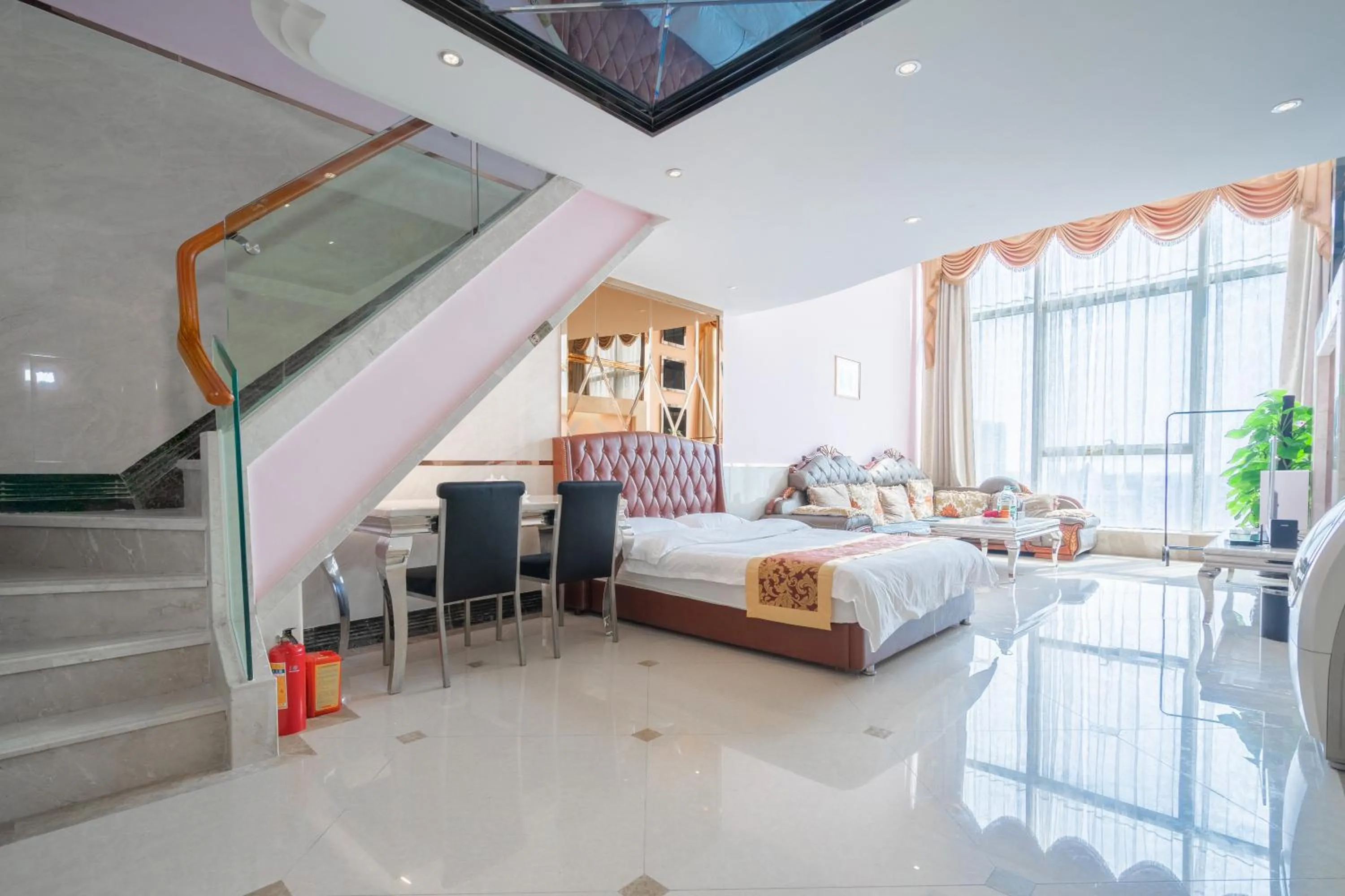 Photo of the whole room, Bed in Guangzhou Hakka Apartment Beijing Road