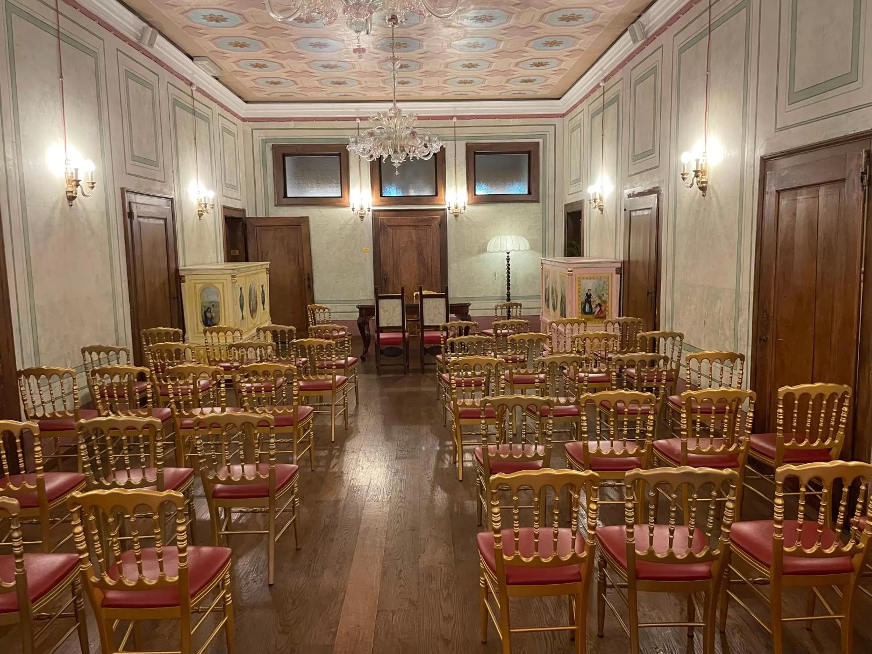 Restaurant/Places to Eat in Hotel AB Baretta