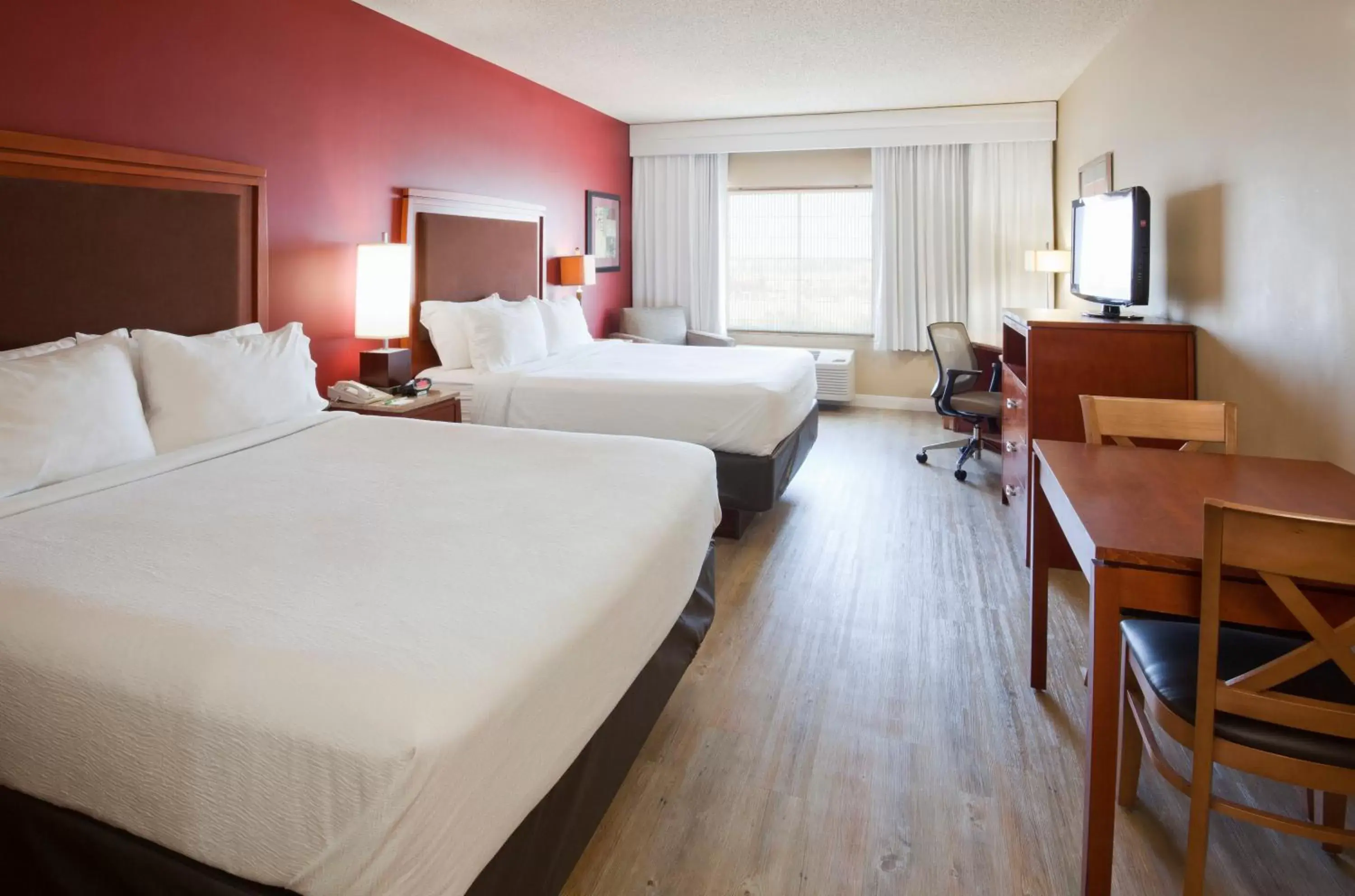 Photo of the whole room in Holiday Inn Hotel & Suites Maple Grove Northwest Minneapolis-Arbor Lakes, an IHG Hotel
